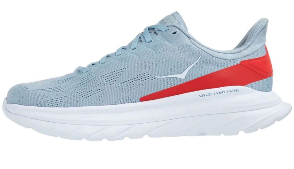 Hoka One One Mach 4