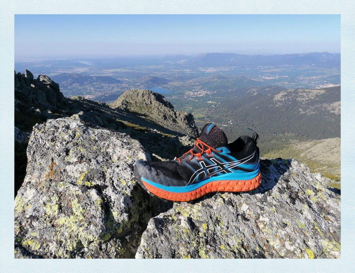 Asics Trabuco Max para practicar trail running con garantías Asics Trabuco Max para practicar trail running con garantías