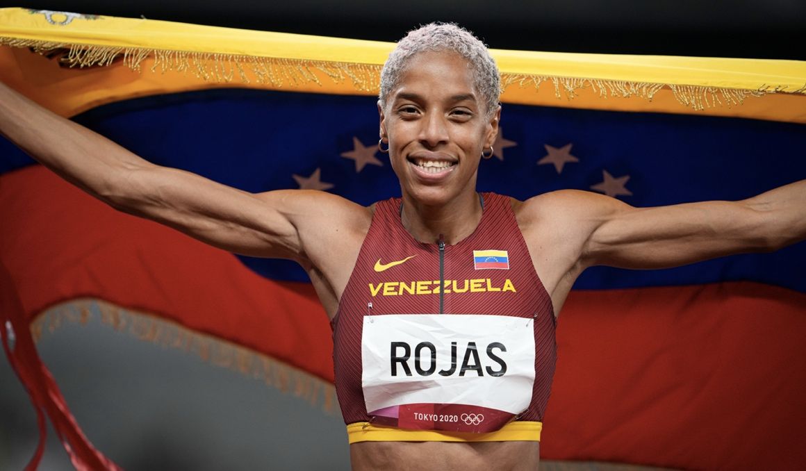 Yulimar Rojas Tokio FOTORUNNERS.