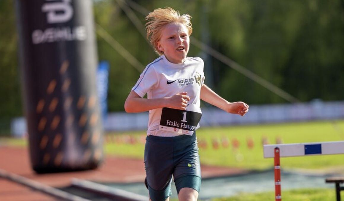 August Halle Haugen es un joven atleta noruego que quiere ser el nuevo Jakob Ingebrigtsen.