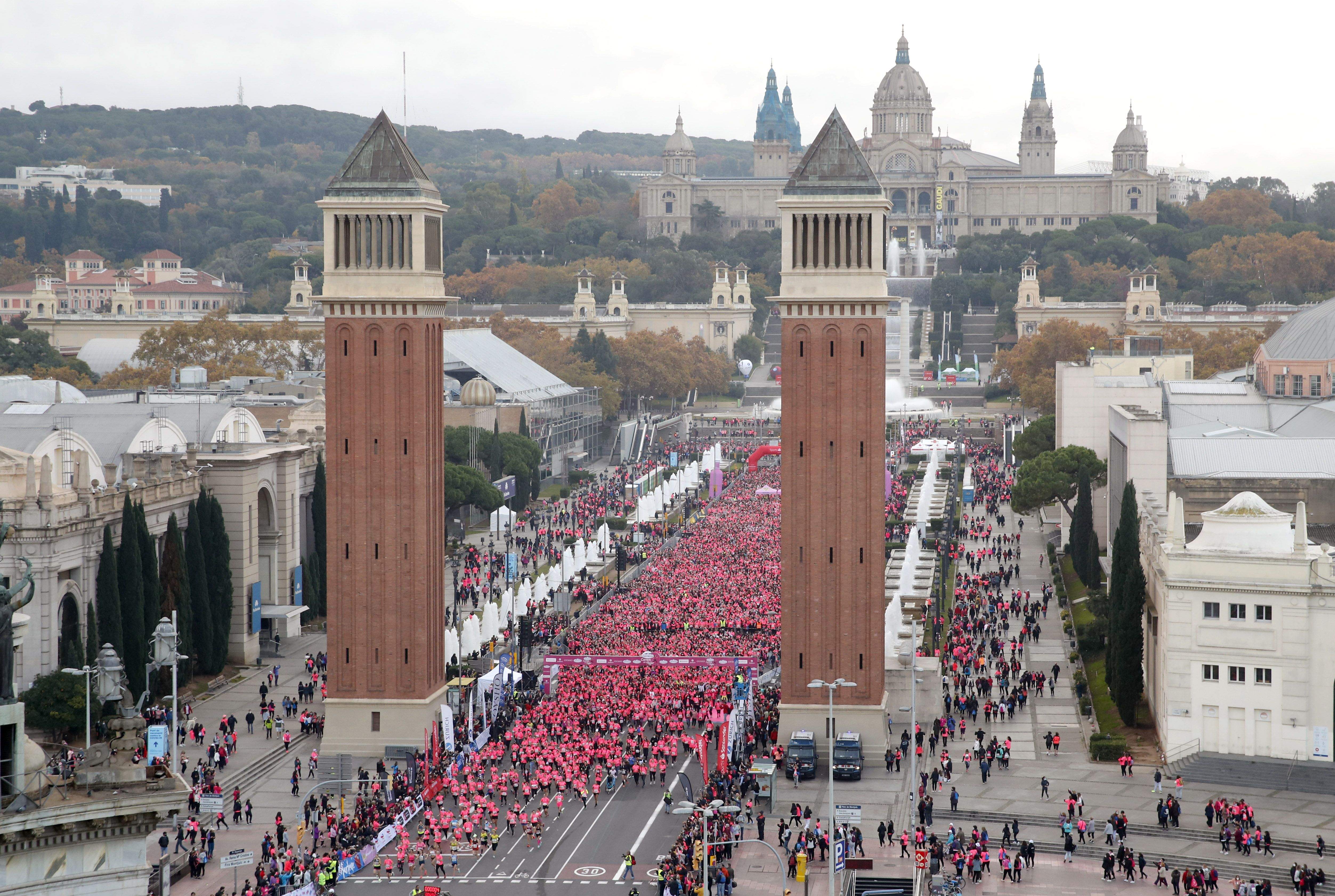 Las mejores fotos de la Carrera de la Mujer Central Lechera Asturiana Barcelona 2021 (SALIDA / GALERÍA 2)