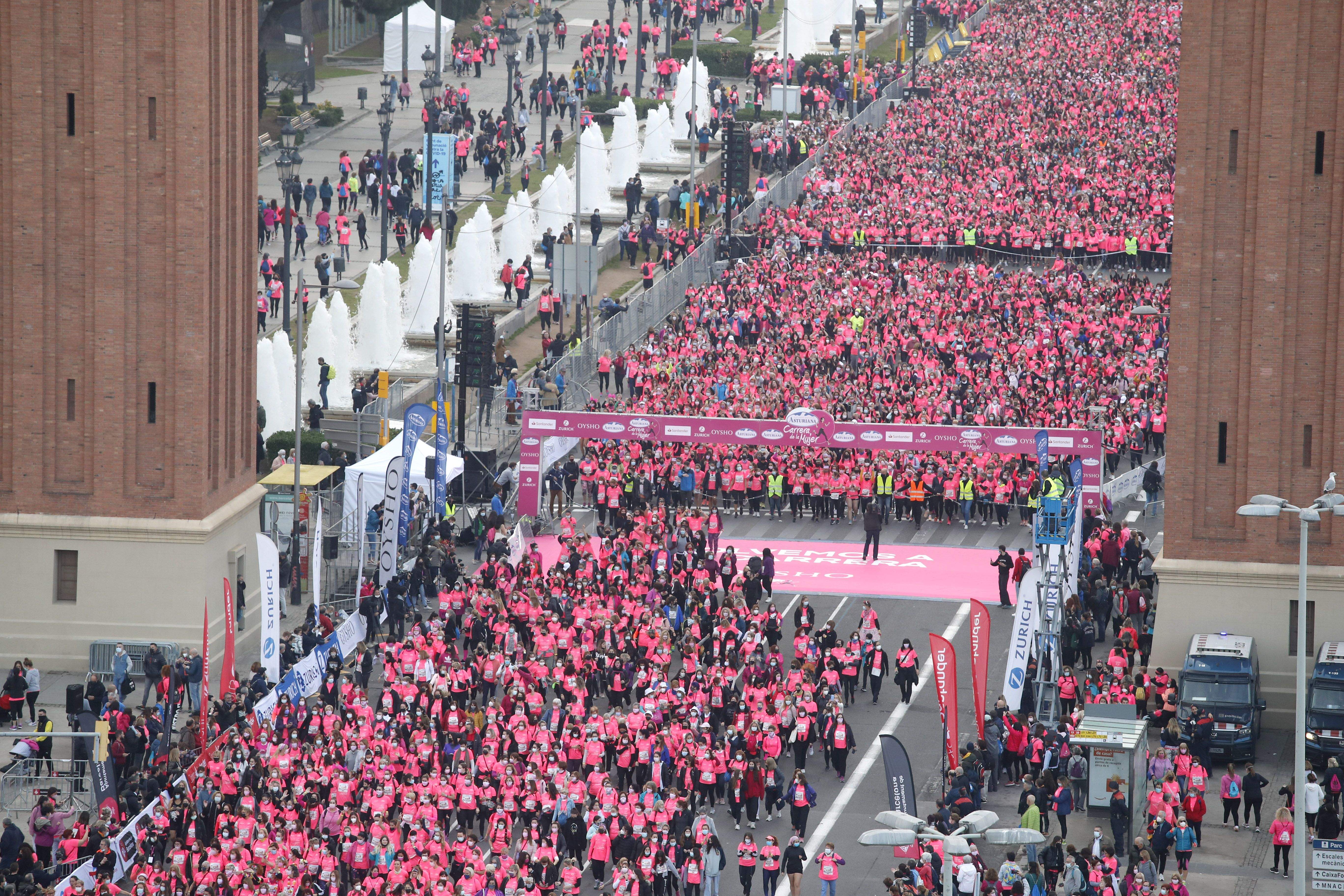 Las mejores fotos de la Carrera de la Mujer Central Lechera Asturiana Barcelona 2021 (SALIDA / GALERÍA 2)