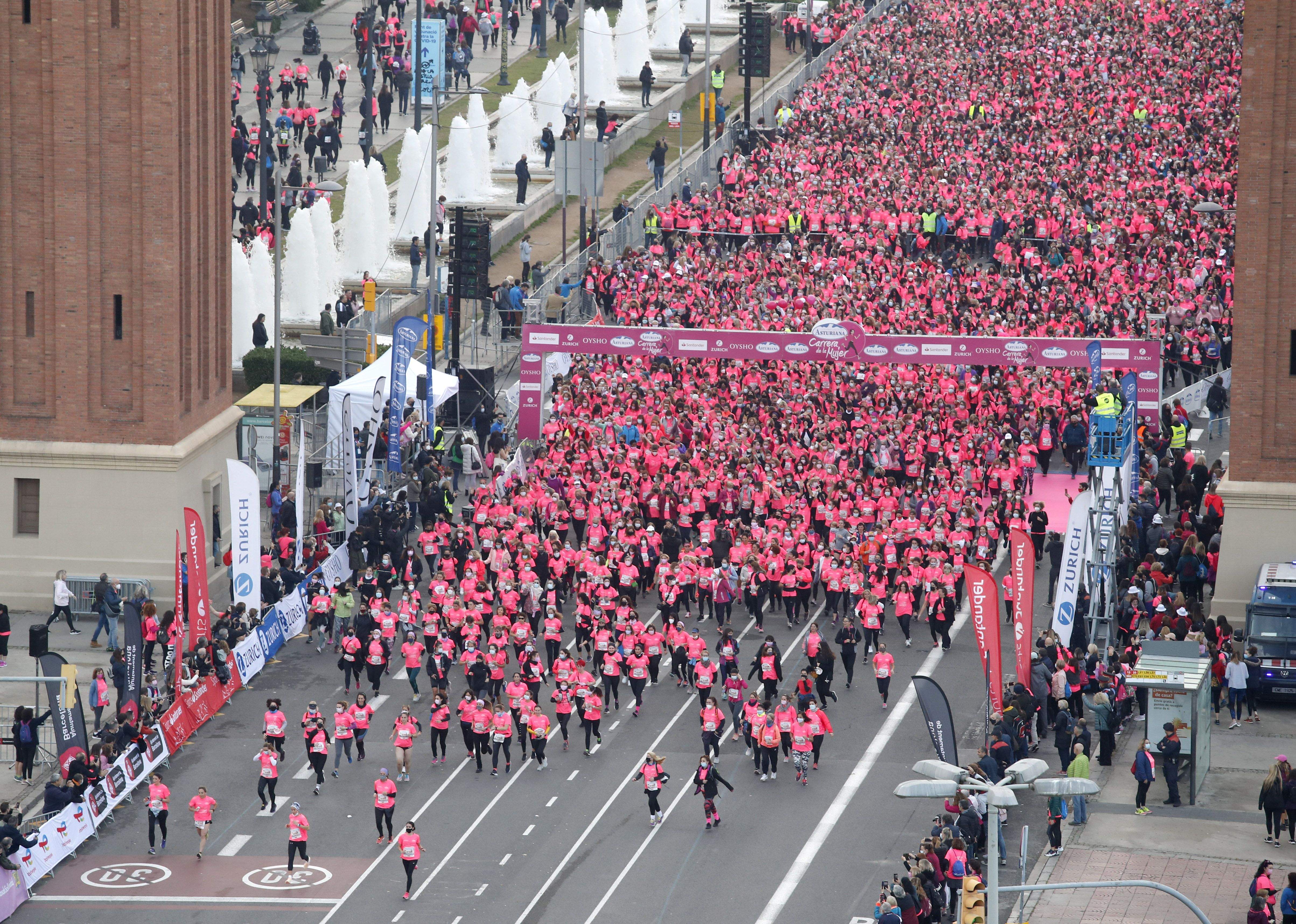 Las mejores fotos de la Carrera de la Mujer Central Lechera Asturiana Barcelona 2021 (SALIDA / GALERÍA 2)