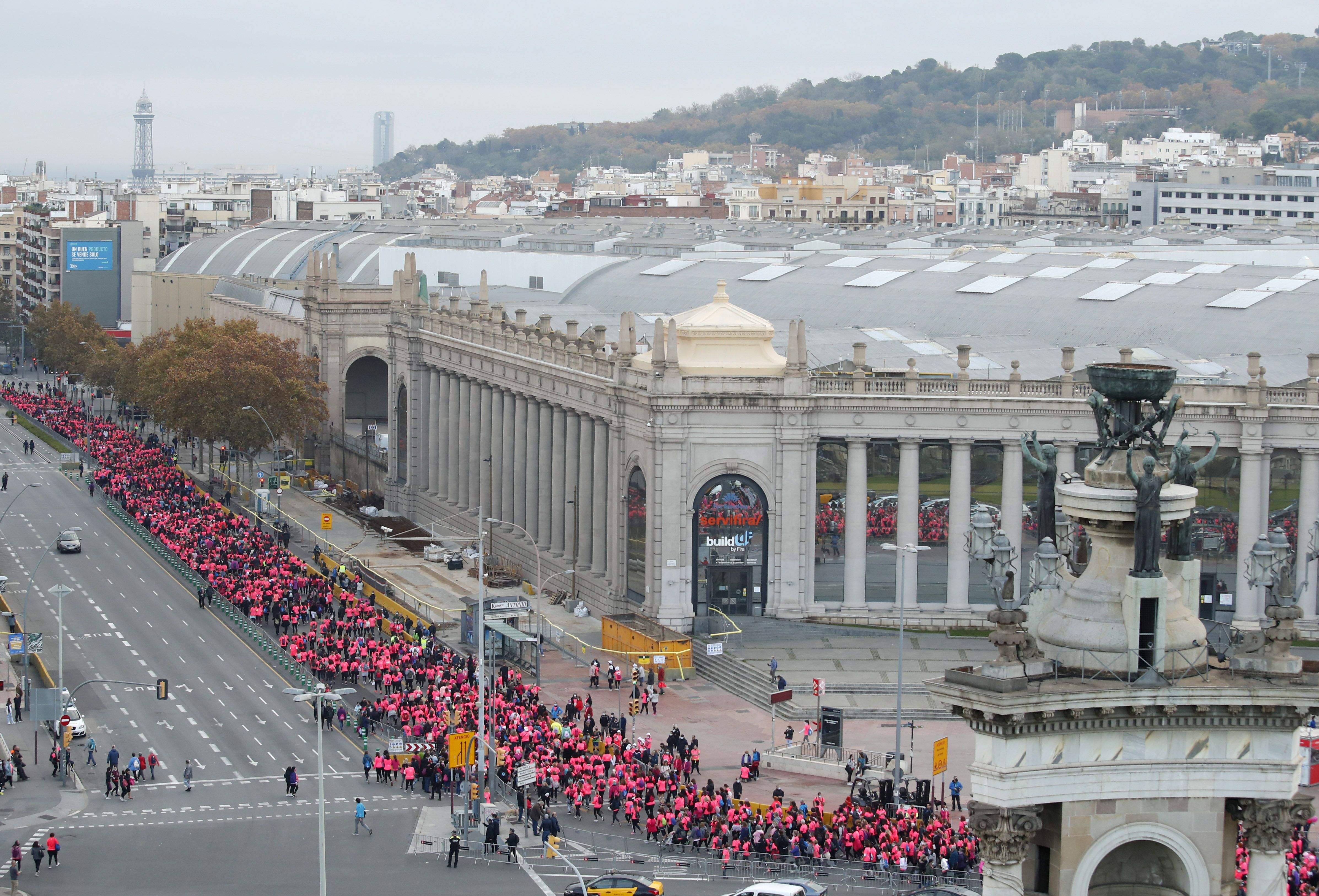 Las mejores fotos de la Carrera de la Mujer Central Lechera Asturiana Barcelona 2021 (SALIDA / GALERÍA 2)