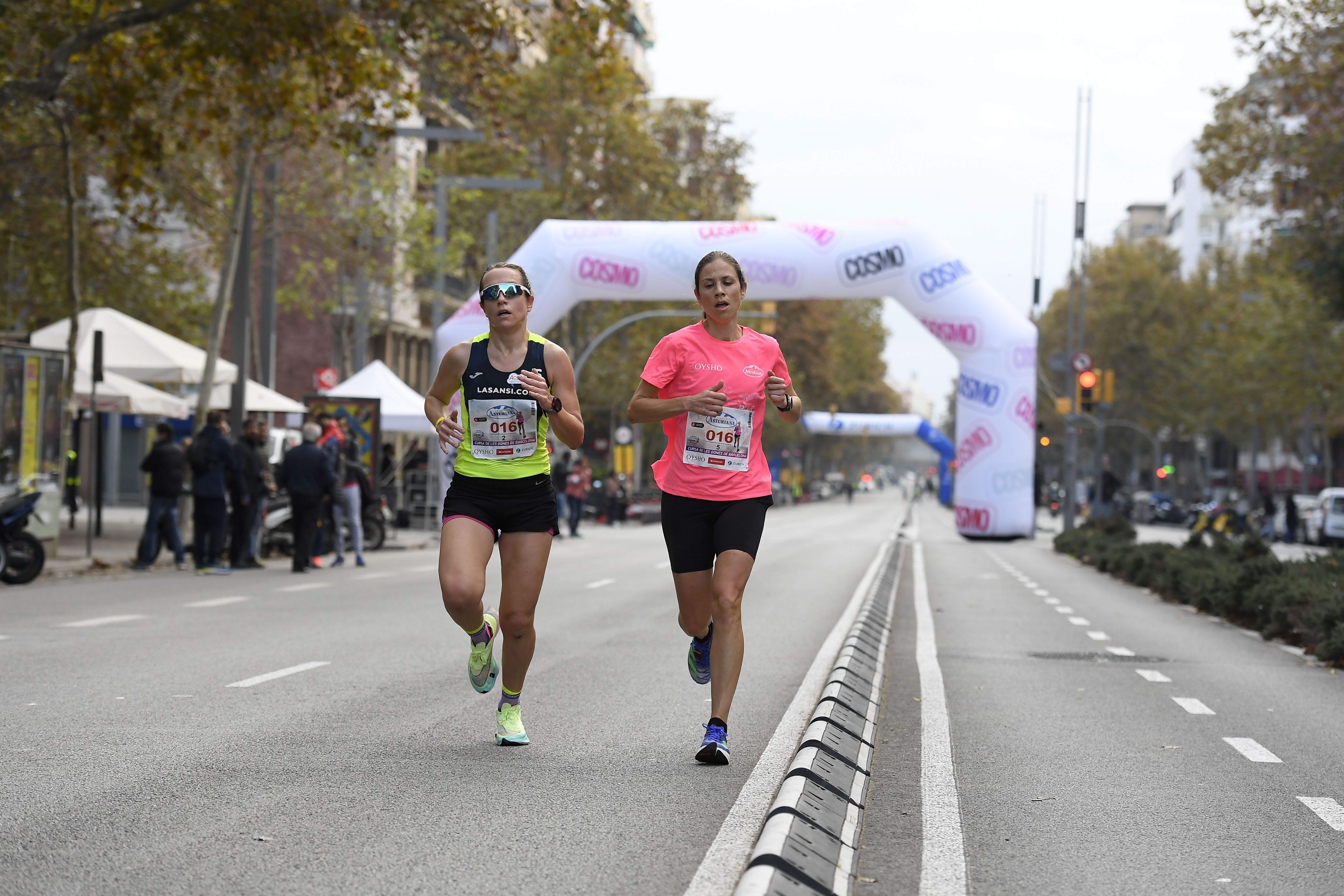 Las mejores fotos de la Carrera de la Mujer Central Lechera Asturiana Barcelona 2021 (CARRERA / GALERÍA 1)