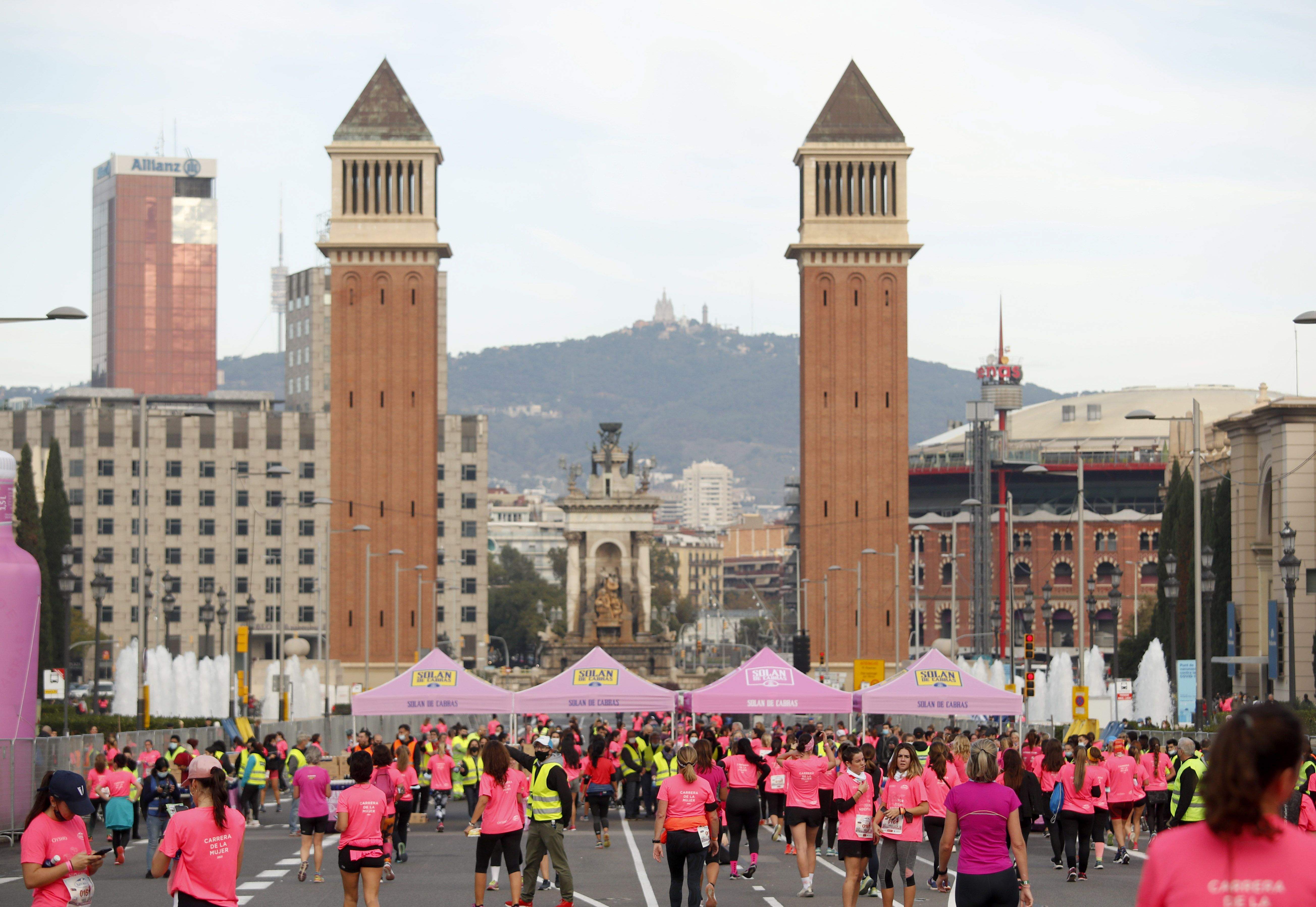 Las mejores fotos de la Carrera de la Mujer Central Lechera Asturiana Barcelona 2021 (CARRERA / GALERÍA 2)