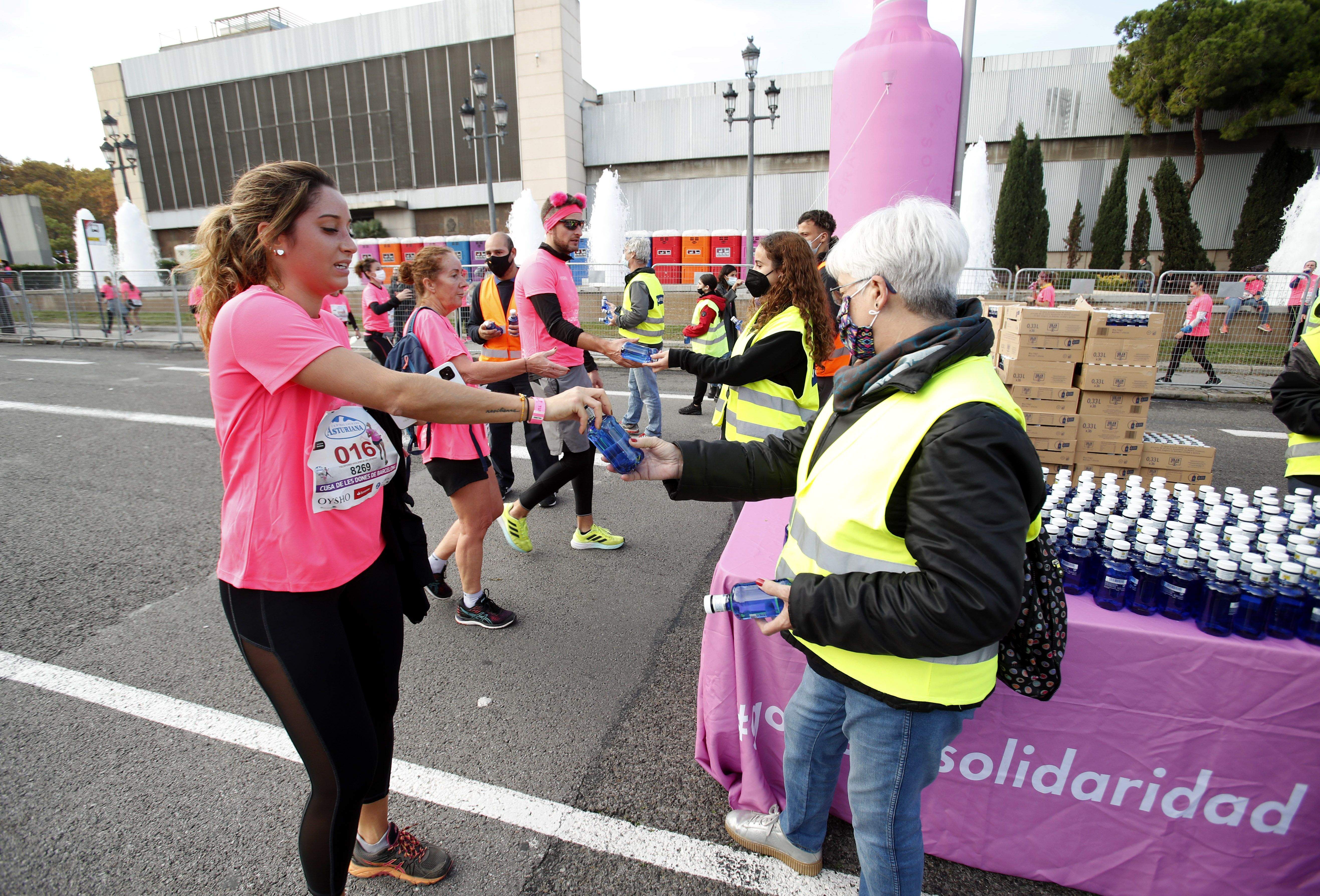 Las mejores fotos de la Carrera de la Mujer Central Lechera Asturiana Barcelona 2021 (CARRERA / GALERÍA 2)