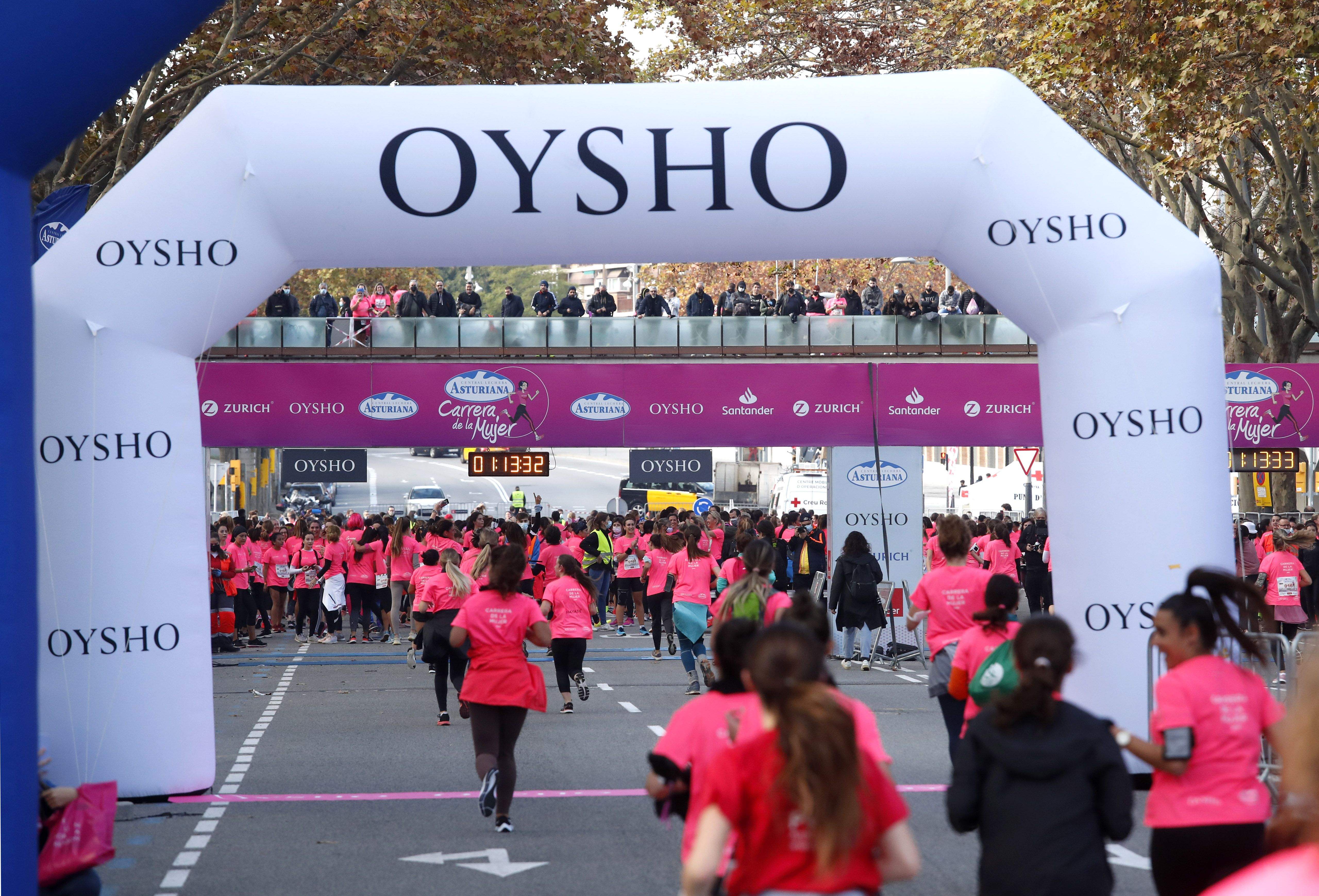Las mejores fotos de la Carrera de la Mujer Central Lechera Asturiana Barcelona 2021 (CARRERA / GALERÍA 2)