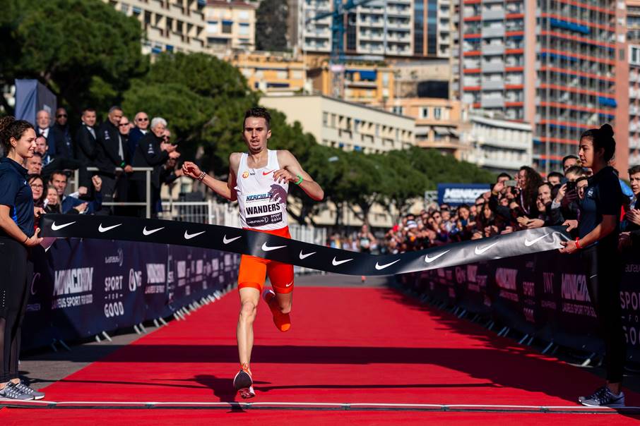 Julien Wanders y Sifan Hassan baten los récords del mundo de 5K
