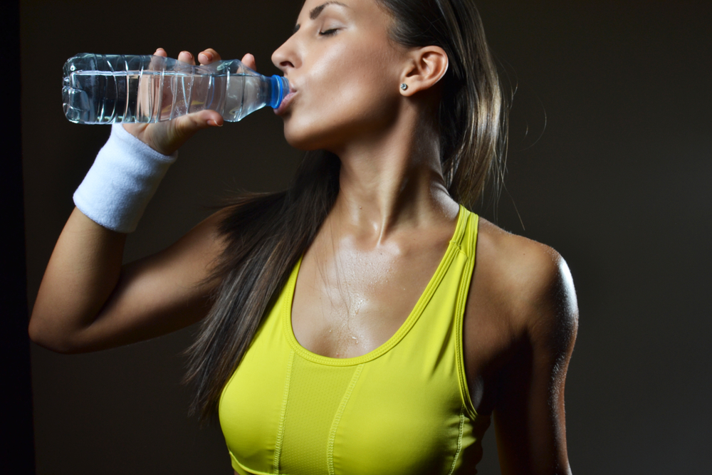 Otros beneficios de beber agua, más allá de la hidratación Otros beneficios de beber agua, más allá de la hidratación