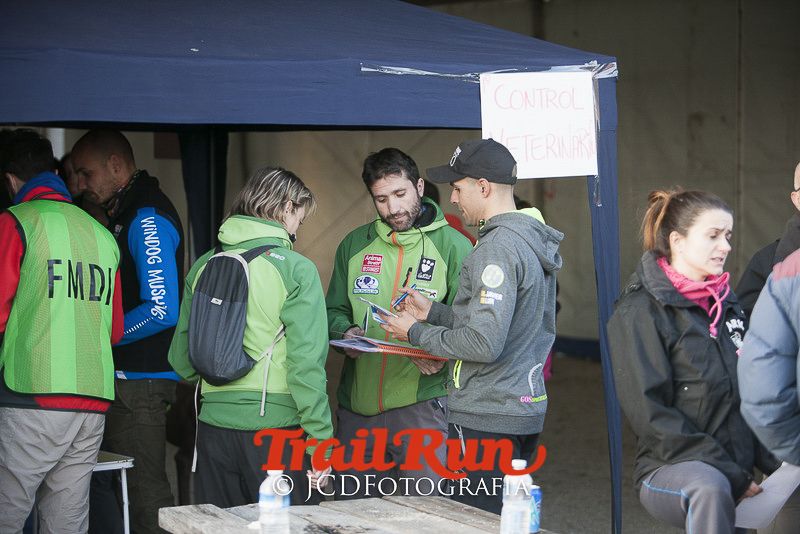 Mushing de Villamanta: canicross y bikejoring popular