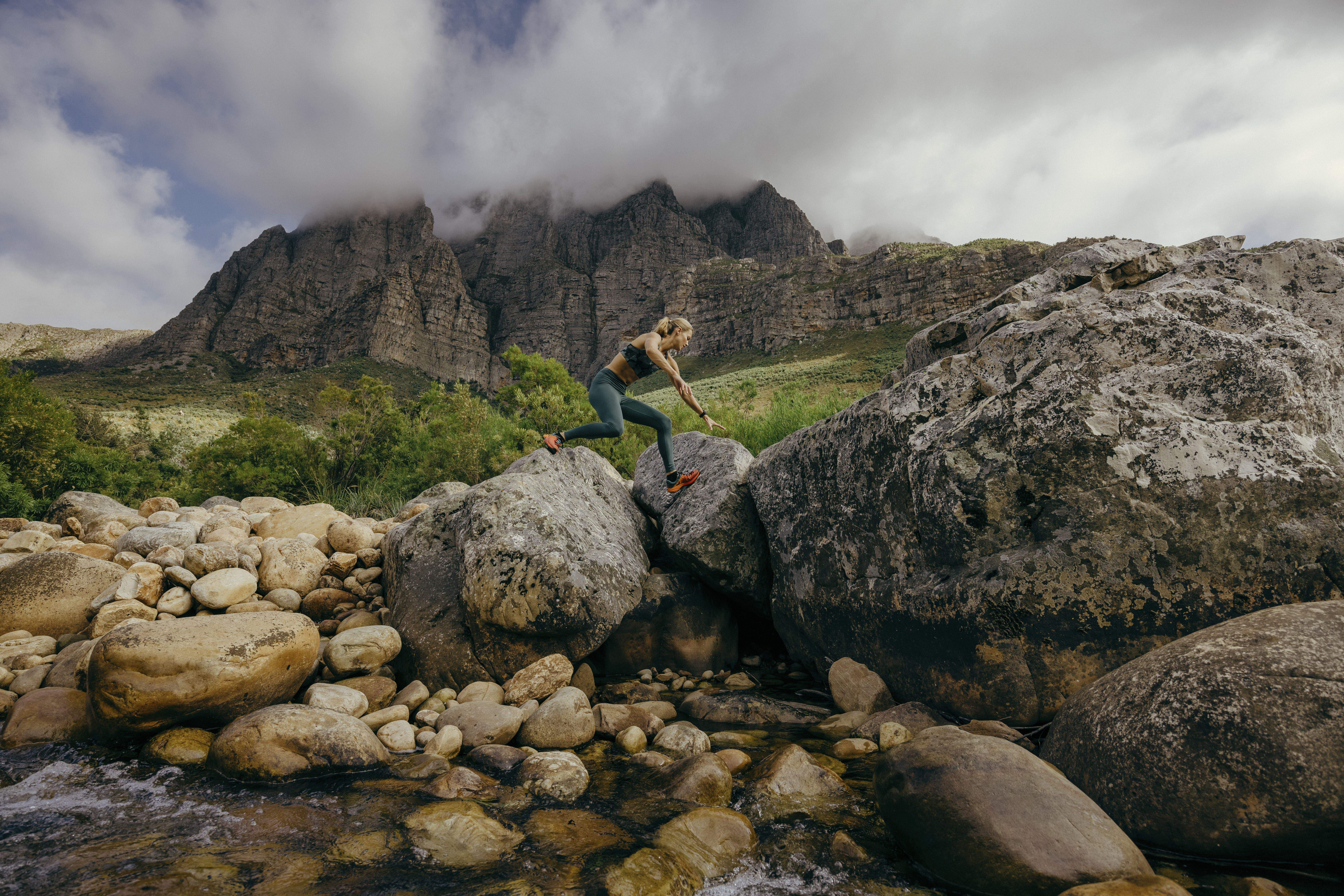 Tu mejor maratón de montaña en 2022 con Merrell® octava semana ©Merrell