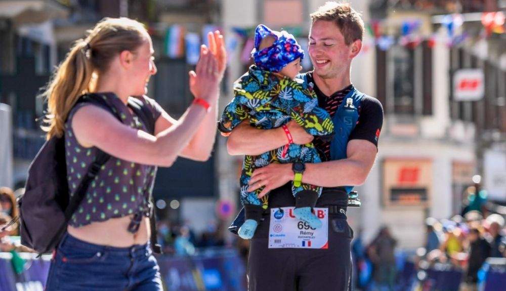 La llegada a meta es el final de la aventura para ellos, pero también para ellas. UTMB.