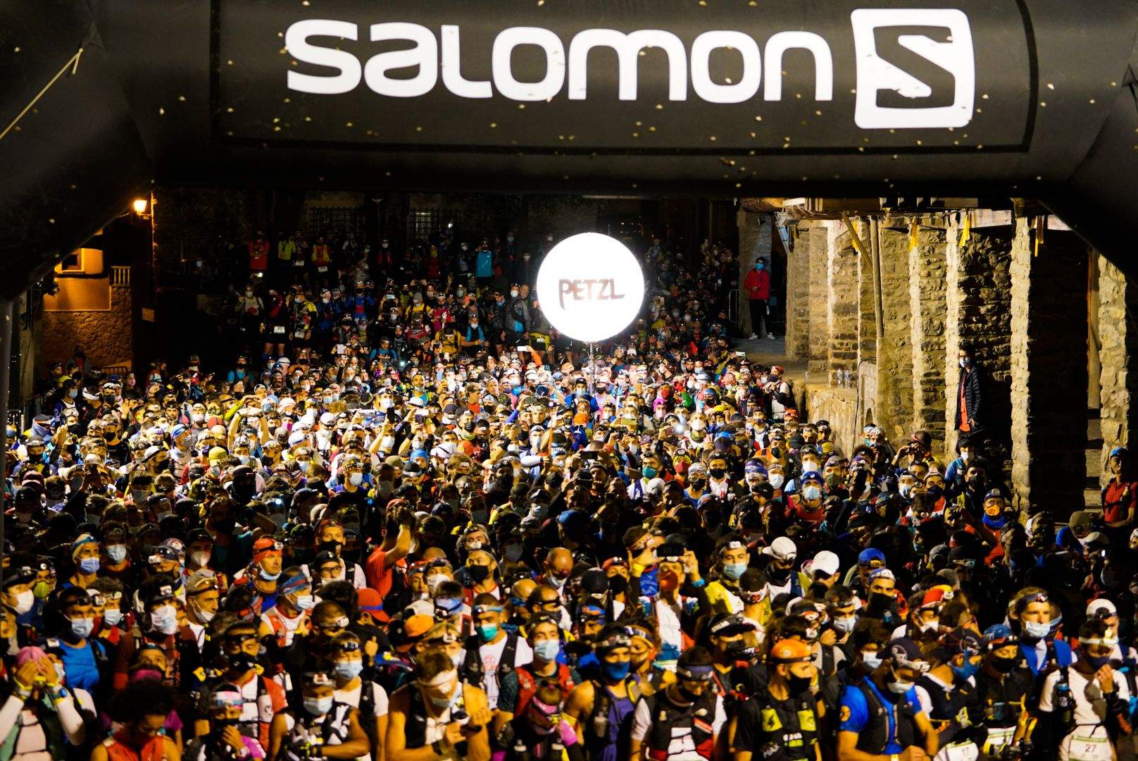Salida Salomon Ultra Pirineu 2021 ©Diego Winitzky Salida Salomon Ultra Pirineu 2021 ©Diego Winitzky
