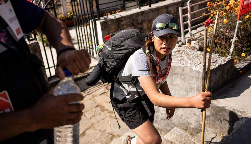 ETAPA 6 IAN CORLESS 7 PHURWA SHERPA