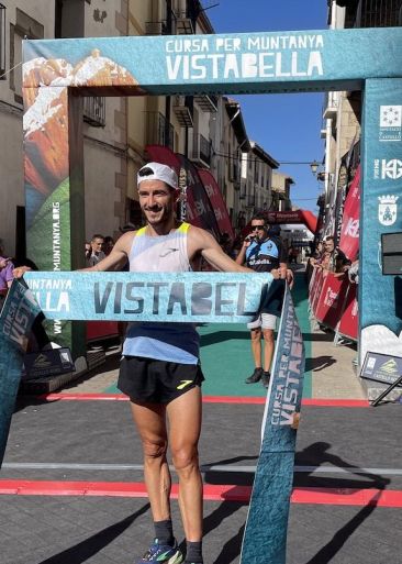 Alex García Cursa per Muntanya Vistabella 2023