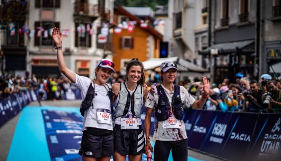 Podio femenino OCC ©José Miguel Muñoz Egea by @revistatrailrun