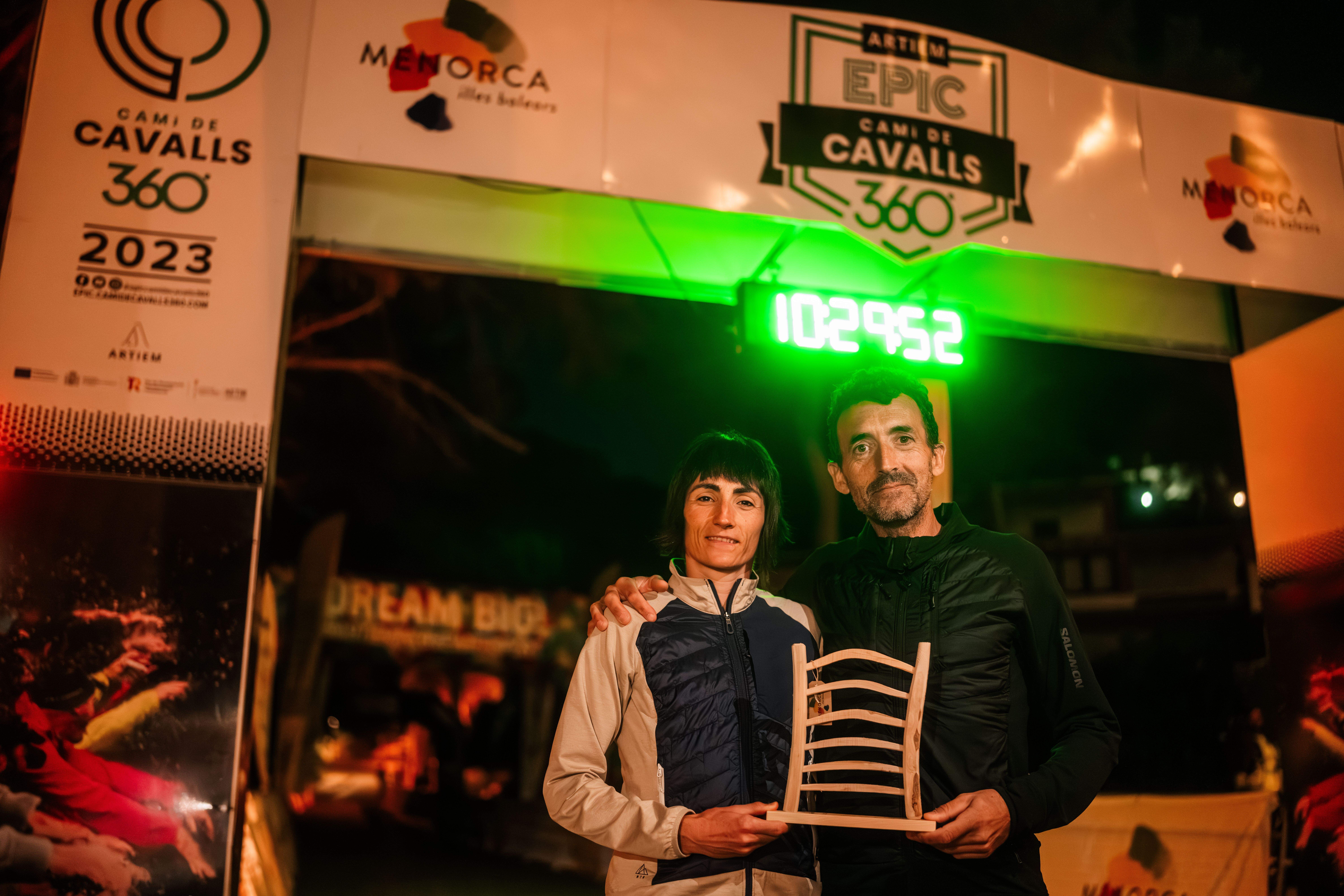 Miguel Miguel Heras y Oihana Kortazar, el rock nunca muere  ©the-adventure-bakery