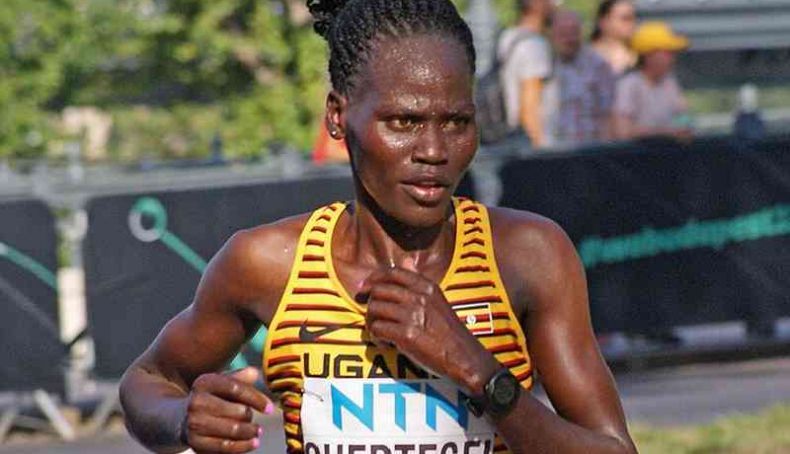 La maratoniana Rebecca Cheptegei, grave tras ser rociada con gasolina y quemada por su novio. EFE. La maratoniana Rebecca Cheptegei, grave tras ser rociada con gasolina y quemada por su novio. EFE.