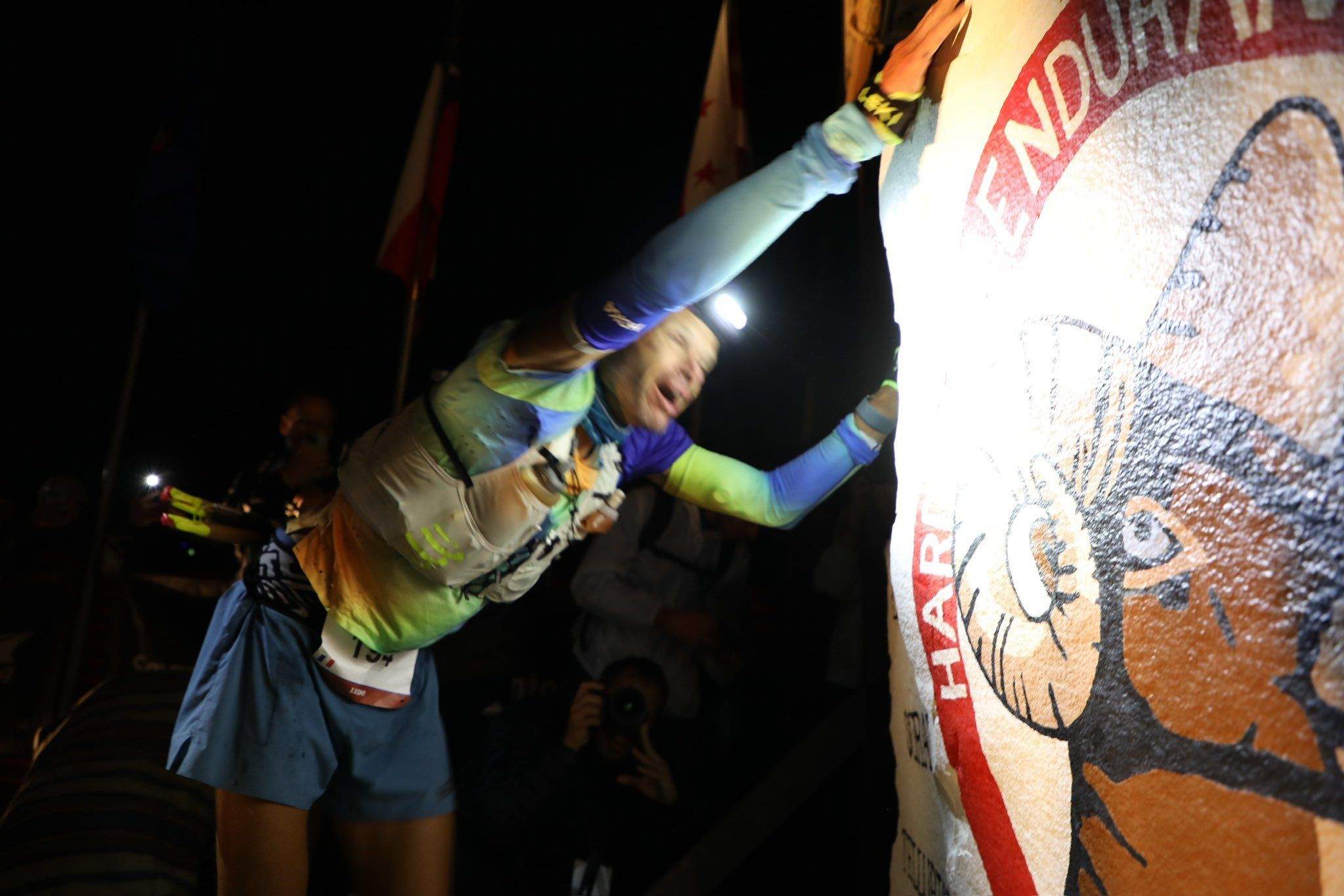 Un incombustible Ludovic Pommeret bate el récord de la Hardrock100 ©️irunfar