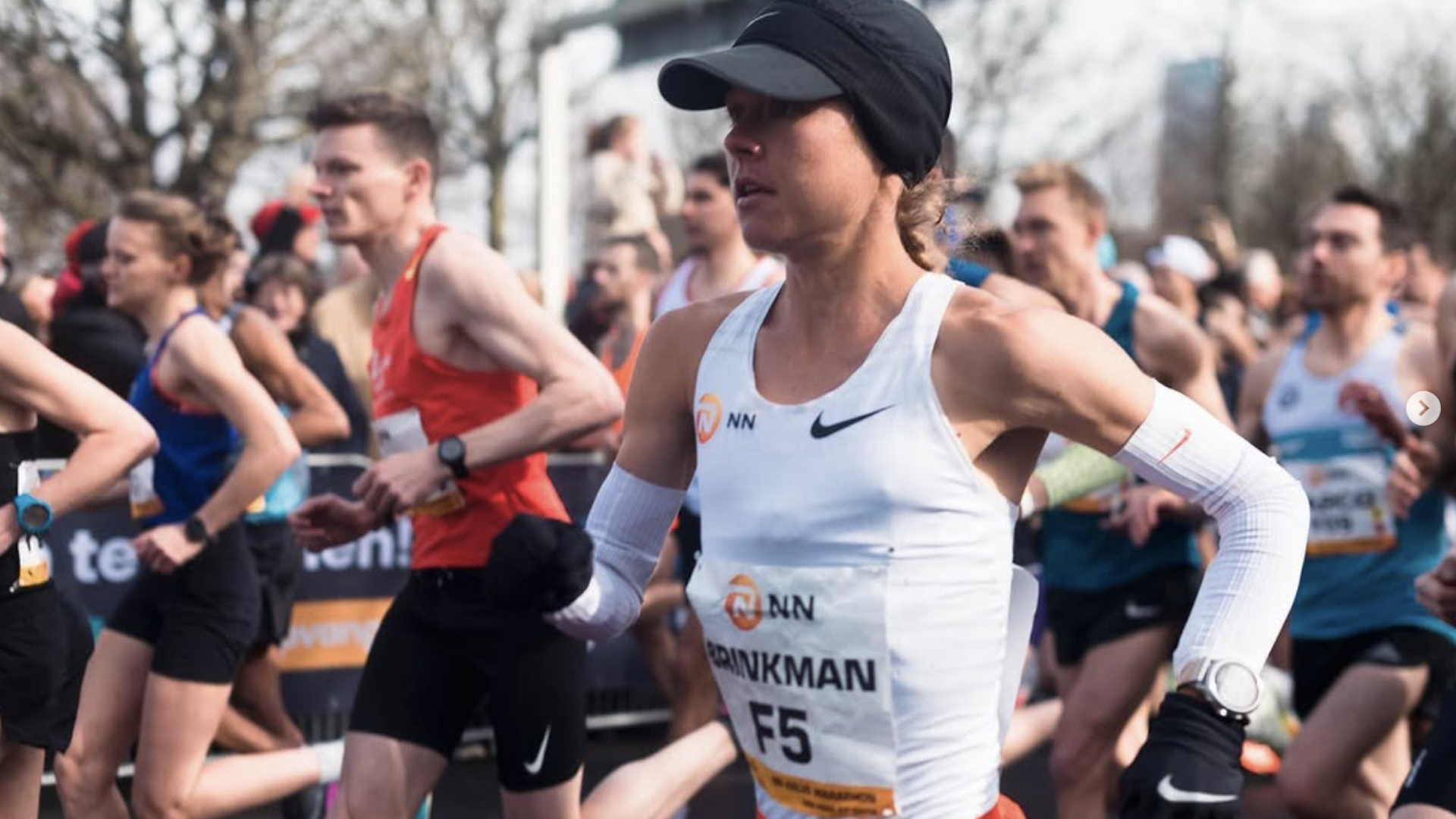 ¿En cuánto corren los trail runners la media maratón de asfalto? Nienke Brinkman Seth Profet (@sethprofet) ¿En cuánto corren los trail runners la media maratón de asfalto? Nienke Brinkman Seth Profet (@sethprofet)