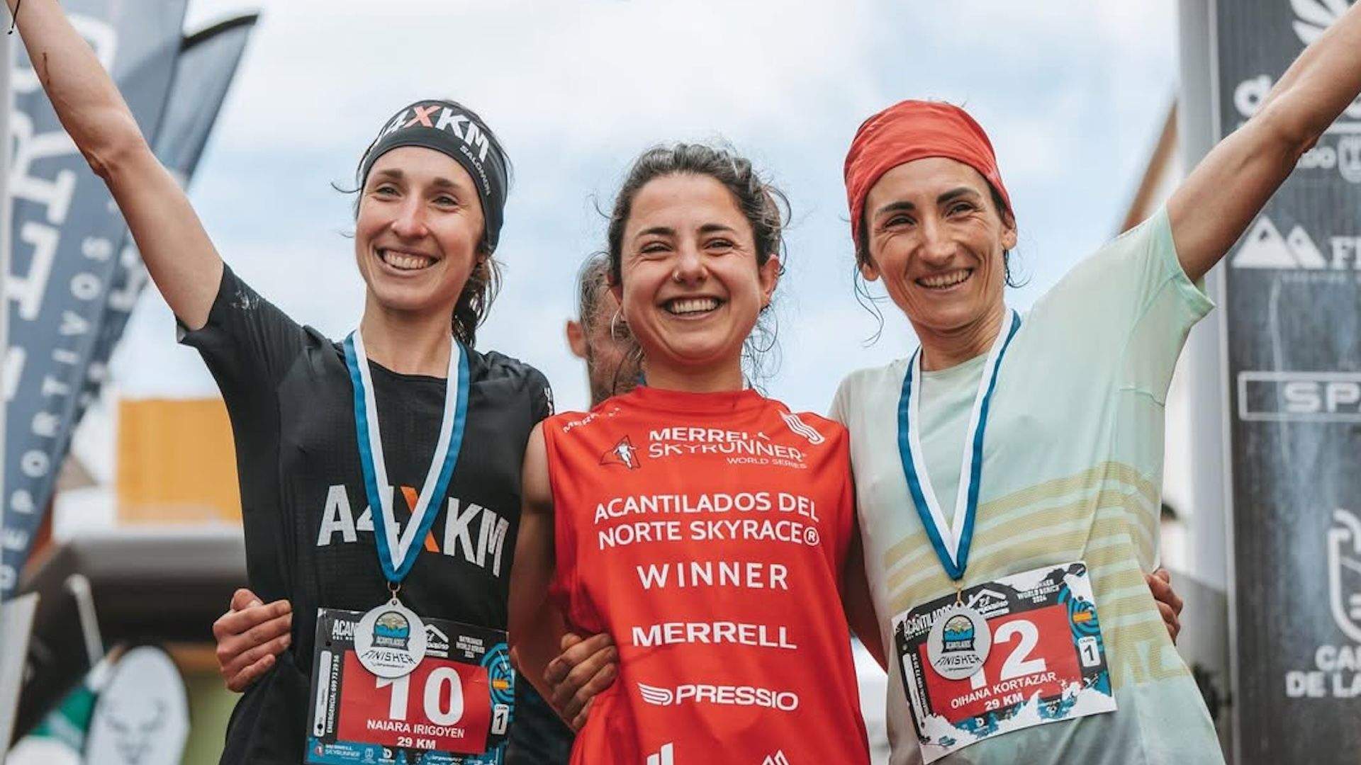 Acantilados del Norte 2024. Podio femenino Lide, Nayara y Oihana ©️? ? ? ? ? ? ? ?