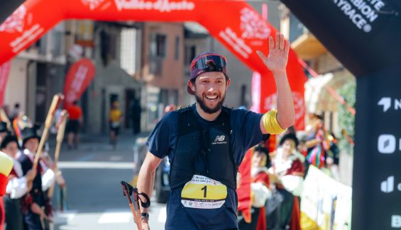 Manuel Merillas llegó a meta tercero. Merrell Skyrunner® World Series