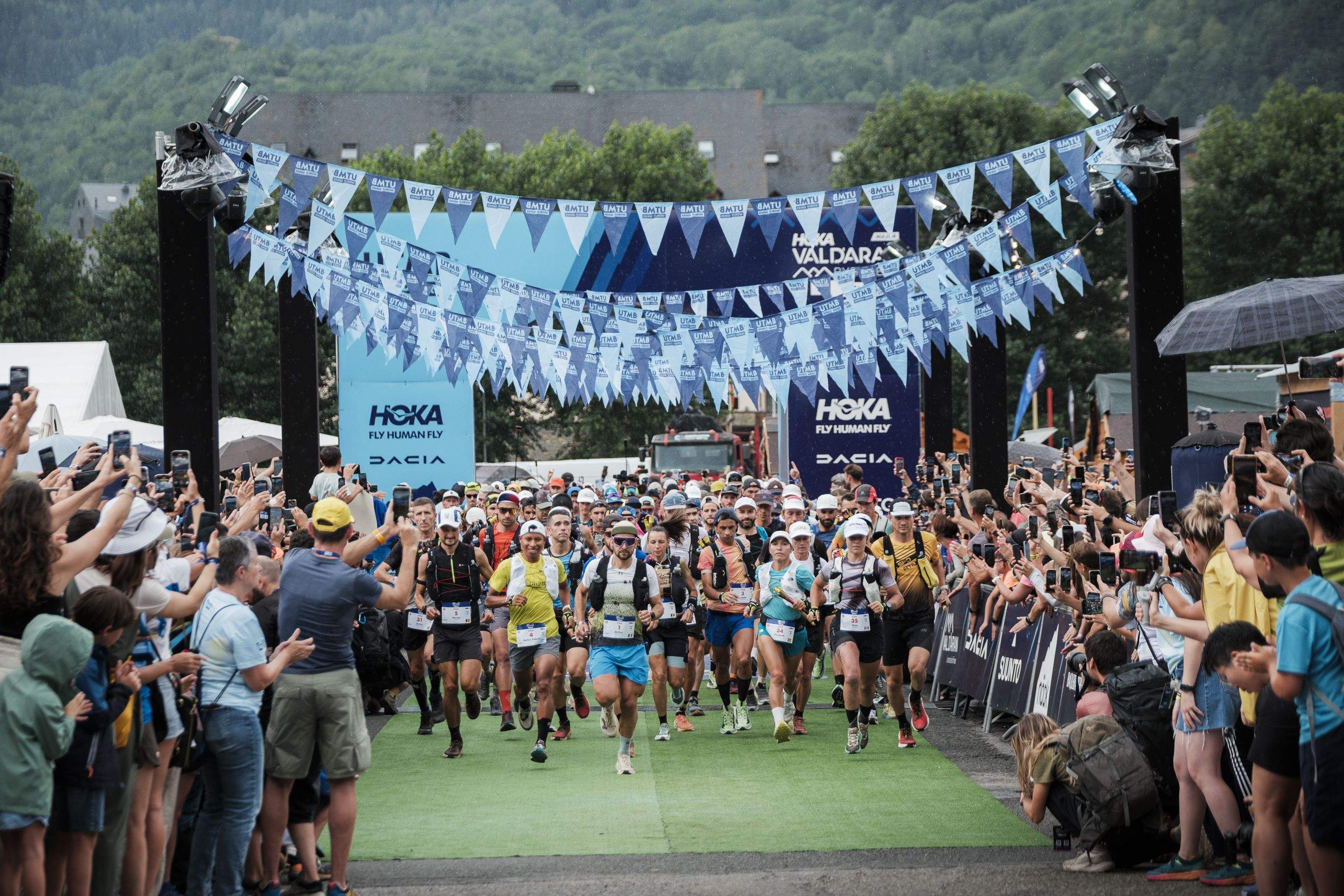 HOKA Val d’Aran by UTMB® regresa del 1 al 5 de julio de 2026 con nueva distancia. Foto Salida VDA 2025 ©️HOKA Val d’Aran by UTMB®