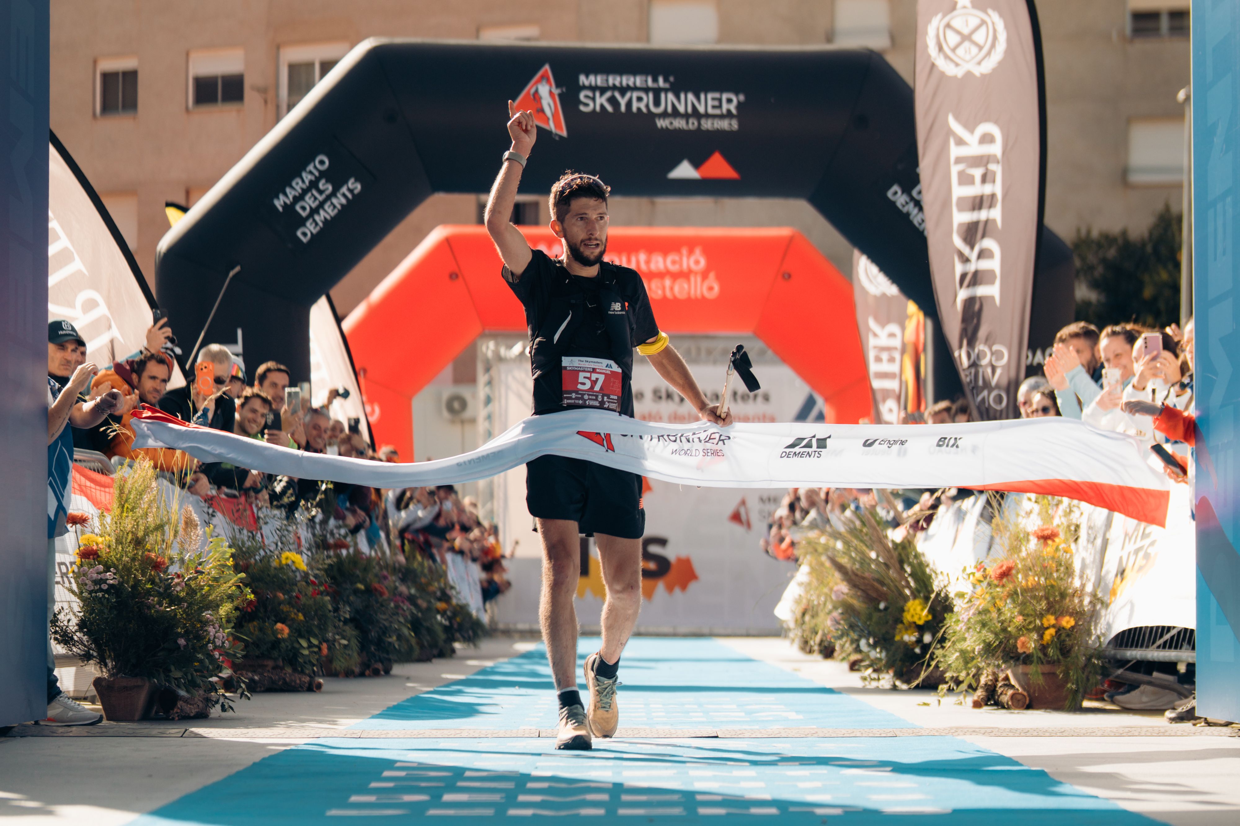Manuel Merillas se impone en la Skymasters del Marató dels Dements 