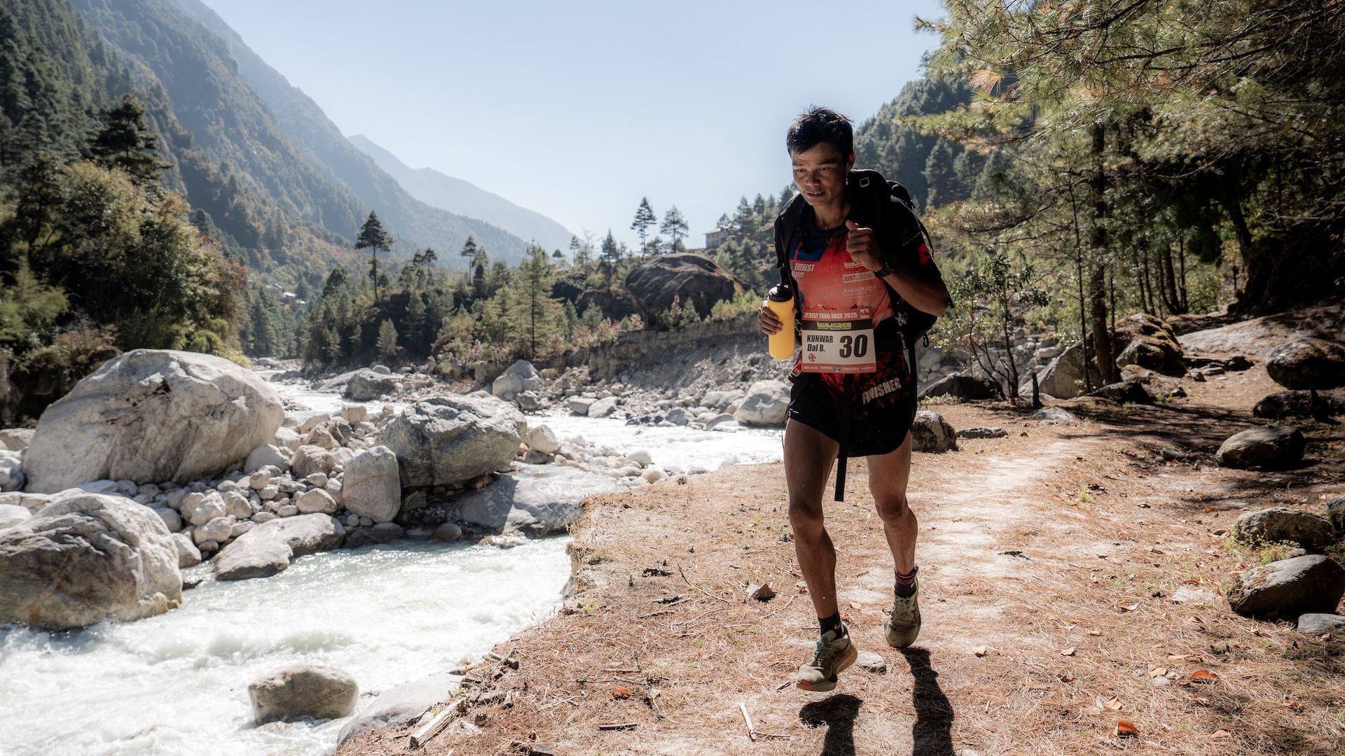 Dal B. Kunwar y Chhokki Sherpa refuerzan su liderato en la Everest Trail Race 2025 ©️iancorless.ETR2025 06076