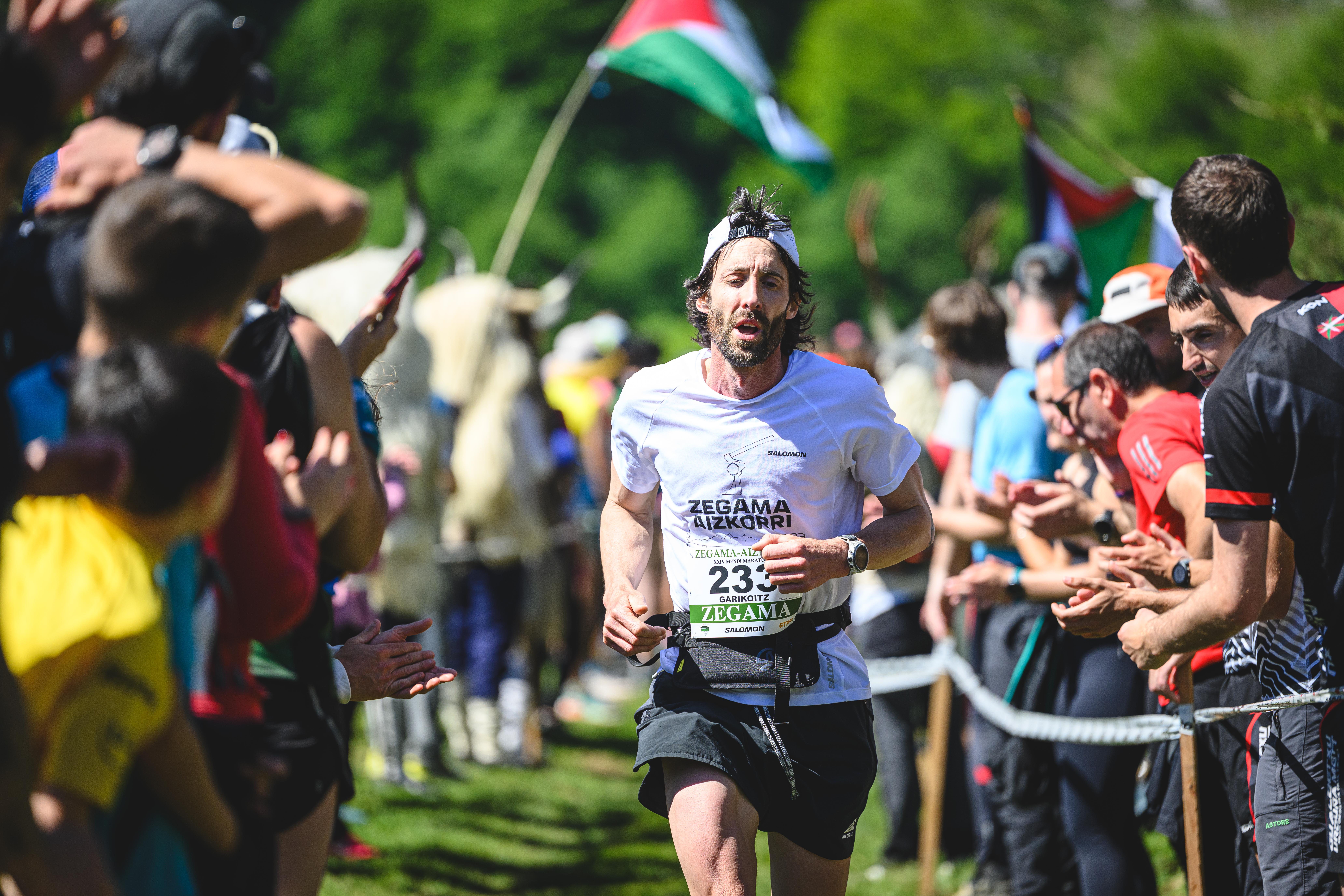 La Zegama-Aizkorri 2026 ya tiene protagonistas. Foto Paso de corredor por Sancti Spiritu Zegama-Aizkorri 2025 ©️@fotorunners.es La Zegama-Aizkorri 2026 ya tiene protagonistas. Foto Paso de corredor por Sancti Spiritu Zegama-Aizkorri 2025 ©️@fotorunners.es