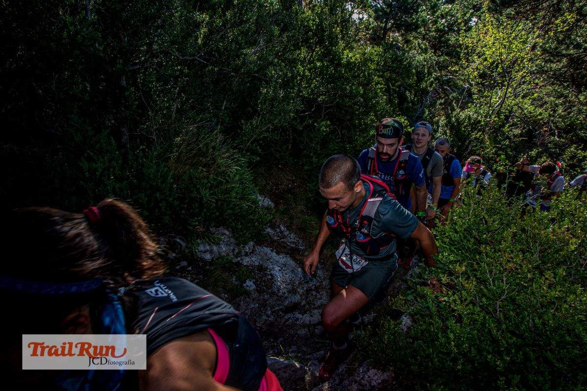 Salomón Ultra Pirineu 2019-18