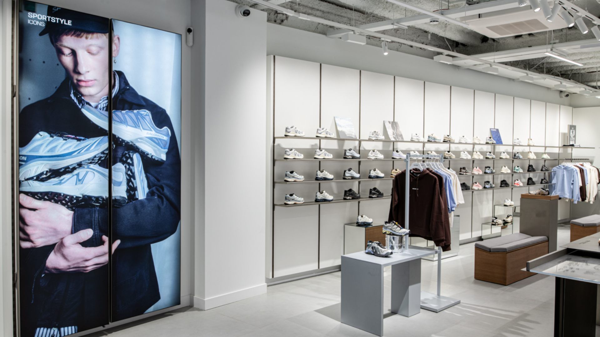 Salomon inaugura su segunda Brand Store en Barcelona Salomon inaugura su segunda Brand Store en Barcelona