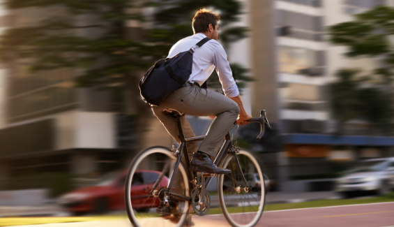 En ciudad, la bicileta es un transporte ágil y rápido. Foto: iStock