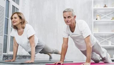 Rutina de entrenamiento para mayores. Equilibrio, coordinación y fuerza Rutina de entrenamiento para mayores. Equilibrio, coordinación y fuerza