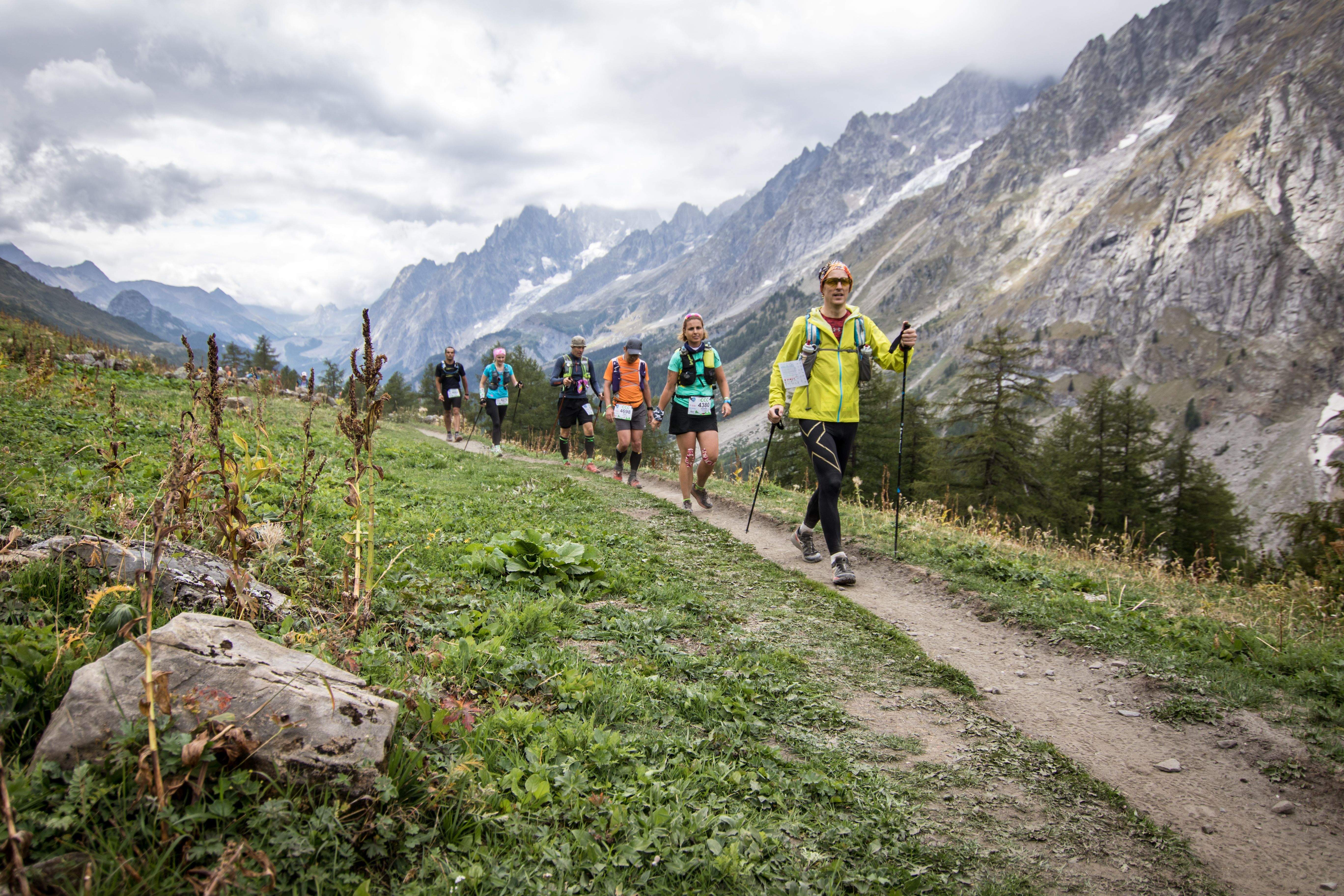 Bastones ¿sí o no? Anna Comet. Fotografía UTMB 2018 José Miguel Muñoz Egea