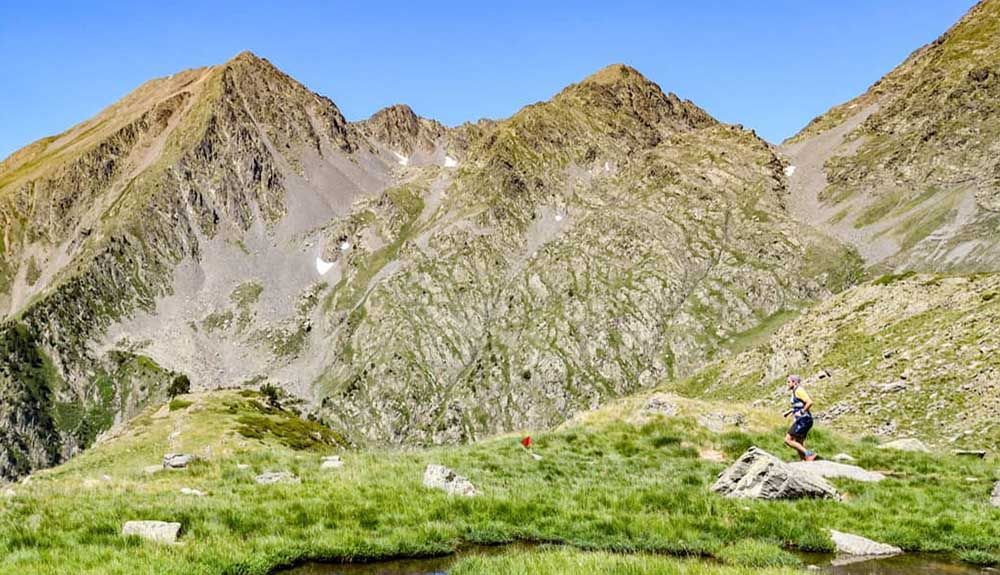 Merrell, nuevo patrocinador principal de Skyrace Comapedrosa Merrell, nuevo patrocinador principal de Skyrace Comapedrosa
