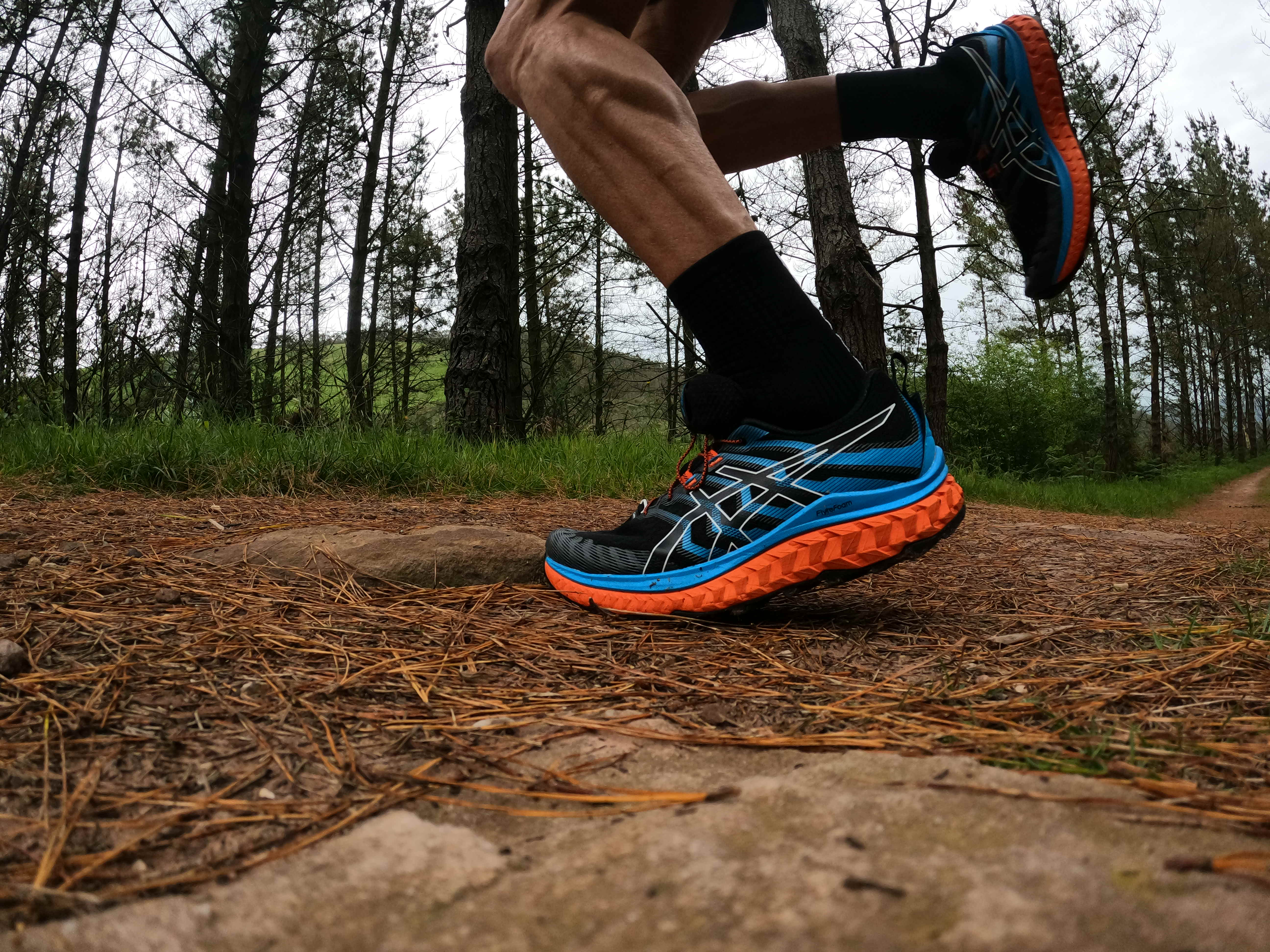 Ultratest Asics Fuji Trabuco Max
