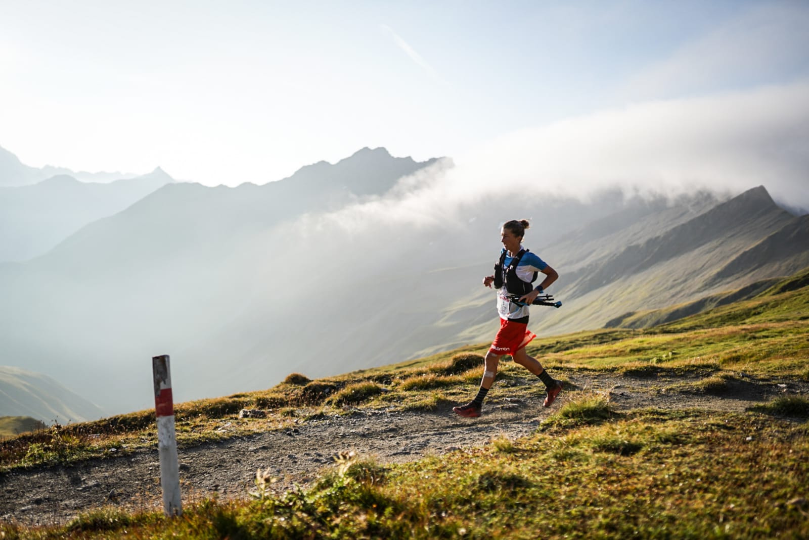 Courtney Dauwalter conquista la UTMB 2019 Courtney Dauwalter conquista la UTMB 2019