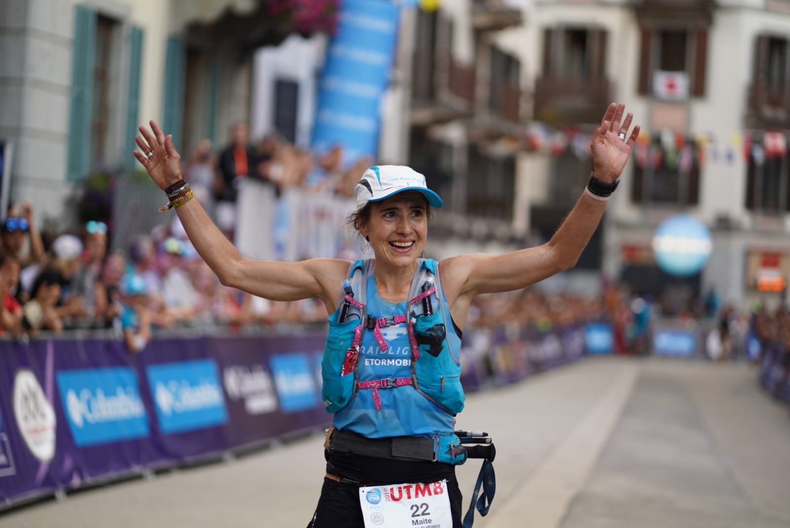 Courtney Dauwalter conquista la UTMB 2019 Courtney Dauwalter conquista la UTMB 2019