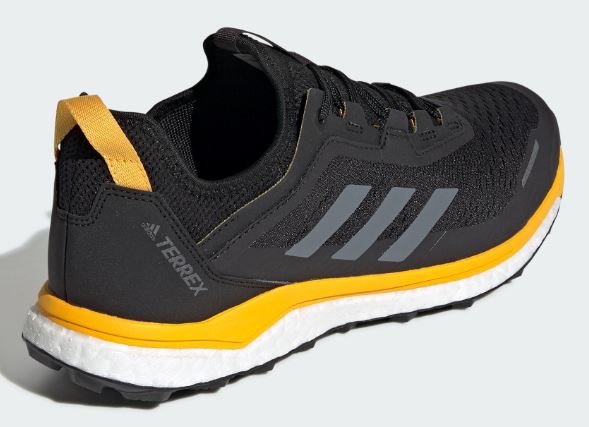 adidas presenta TERREX Agravic Flow