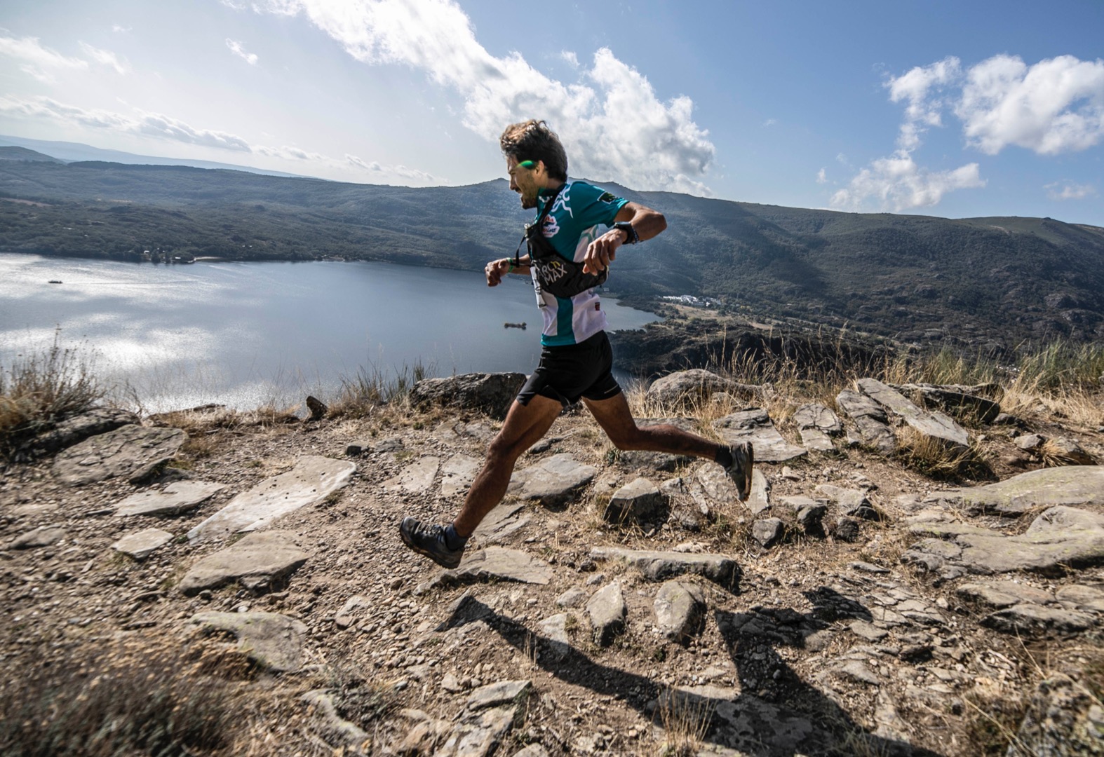 Aroa Sío y André Rodrigues los más fuertes en la segunda jornada de Ultra Sanabria