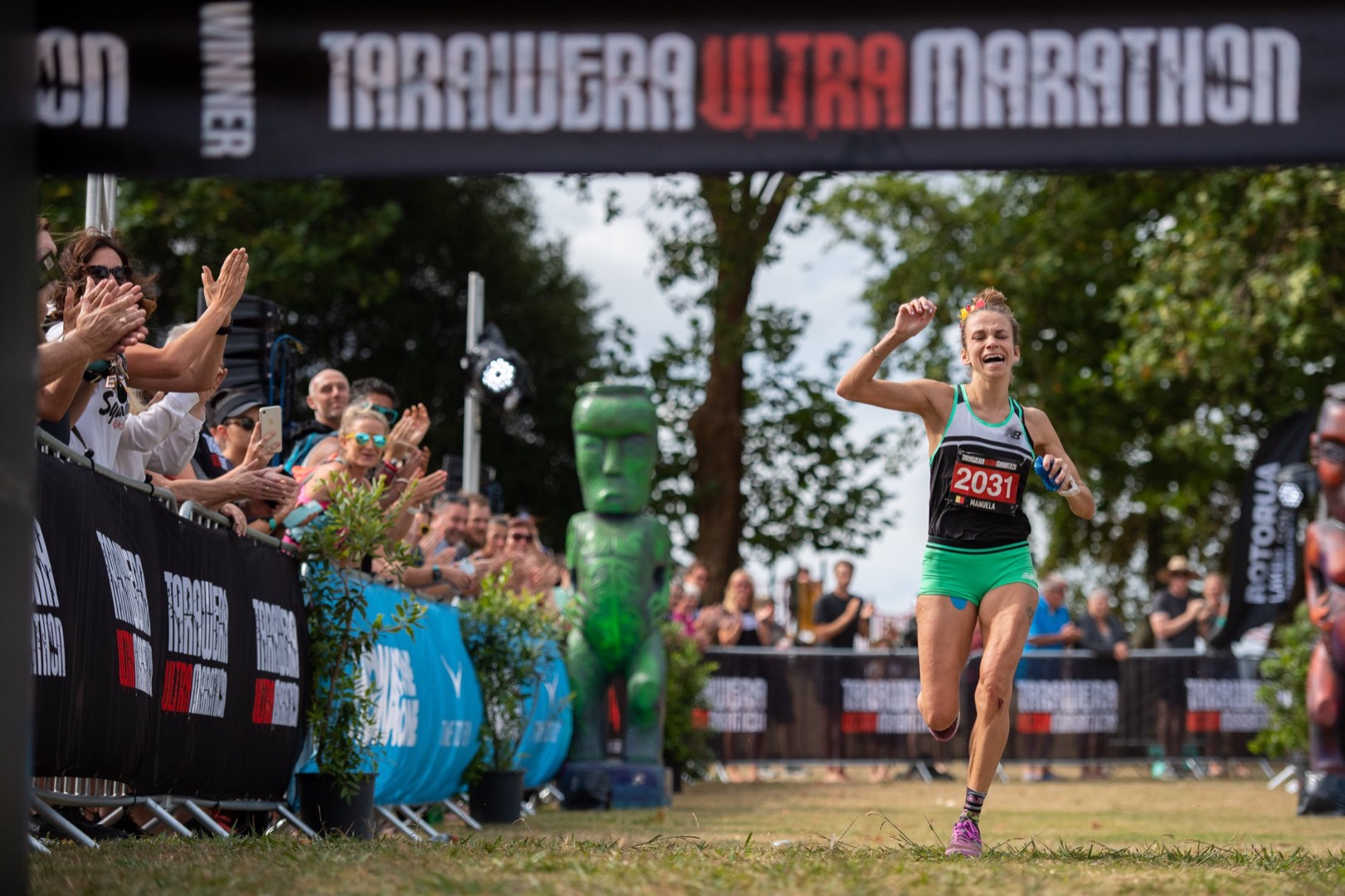 Tom Evans y Manuela Soccol ganadores de la Tarawera Ultramarathon Tom Evans y Manuela Soccol ganadores de la Tarawera Ultramarathon