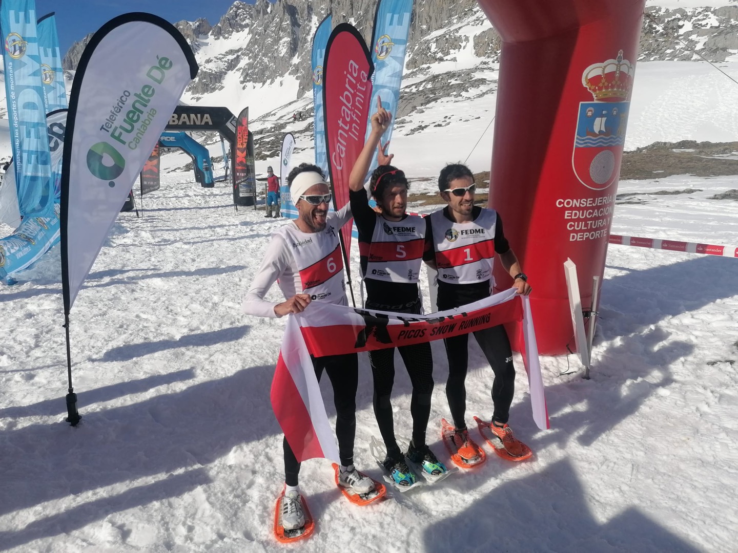 Manuel Merillas y Lucía Ibáñez Campeones de España de Raquetas de Nieve 2020 en la Picos Snow Running