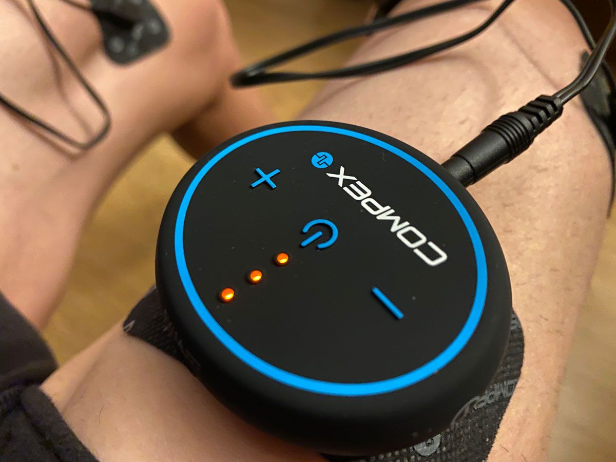 El módulo principal del Compex Mini es muy pequeño pero muy potente. El módulo principal del Compex Mini es muy pequeño pero muy potente.