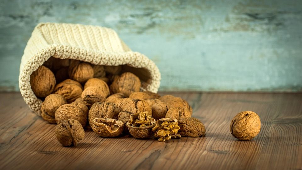 walnuts 1213008 960 720