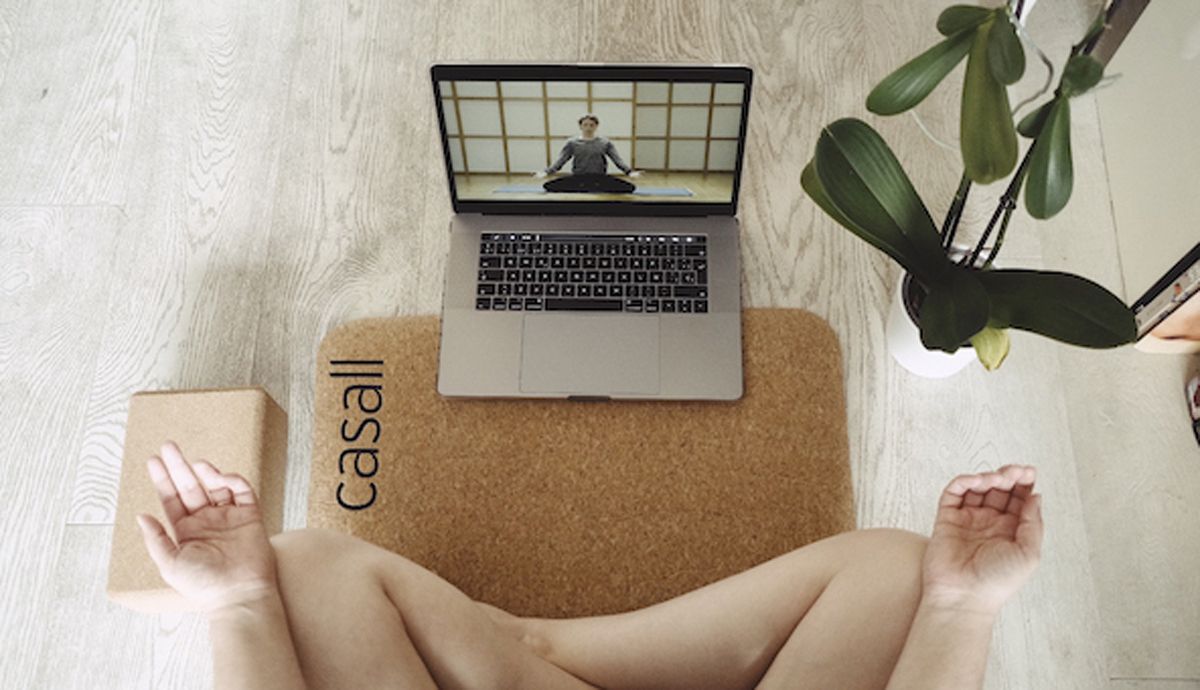 Curso de profesor de yoga online en ZUY