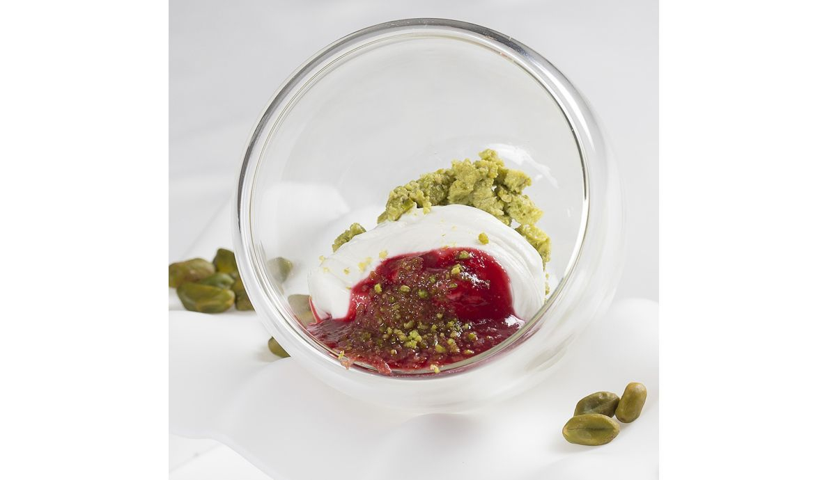 Receta de smoothie de pistacho americano y frutos rojos Receta de smoothie de pistacho americano y frutos rojos