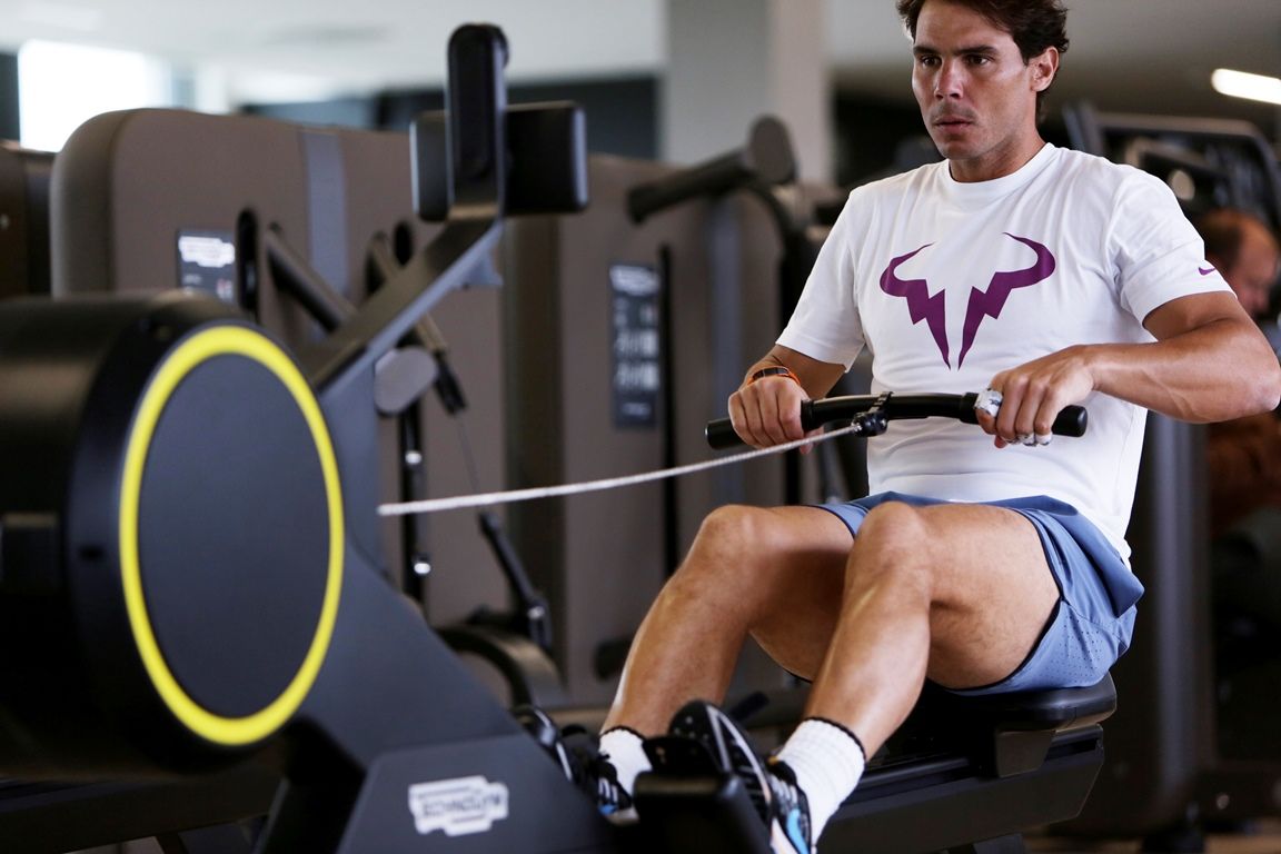 Cómo entrena en el gimnasio Rafa Nadal para seguir a tope a los 35 años