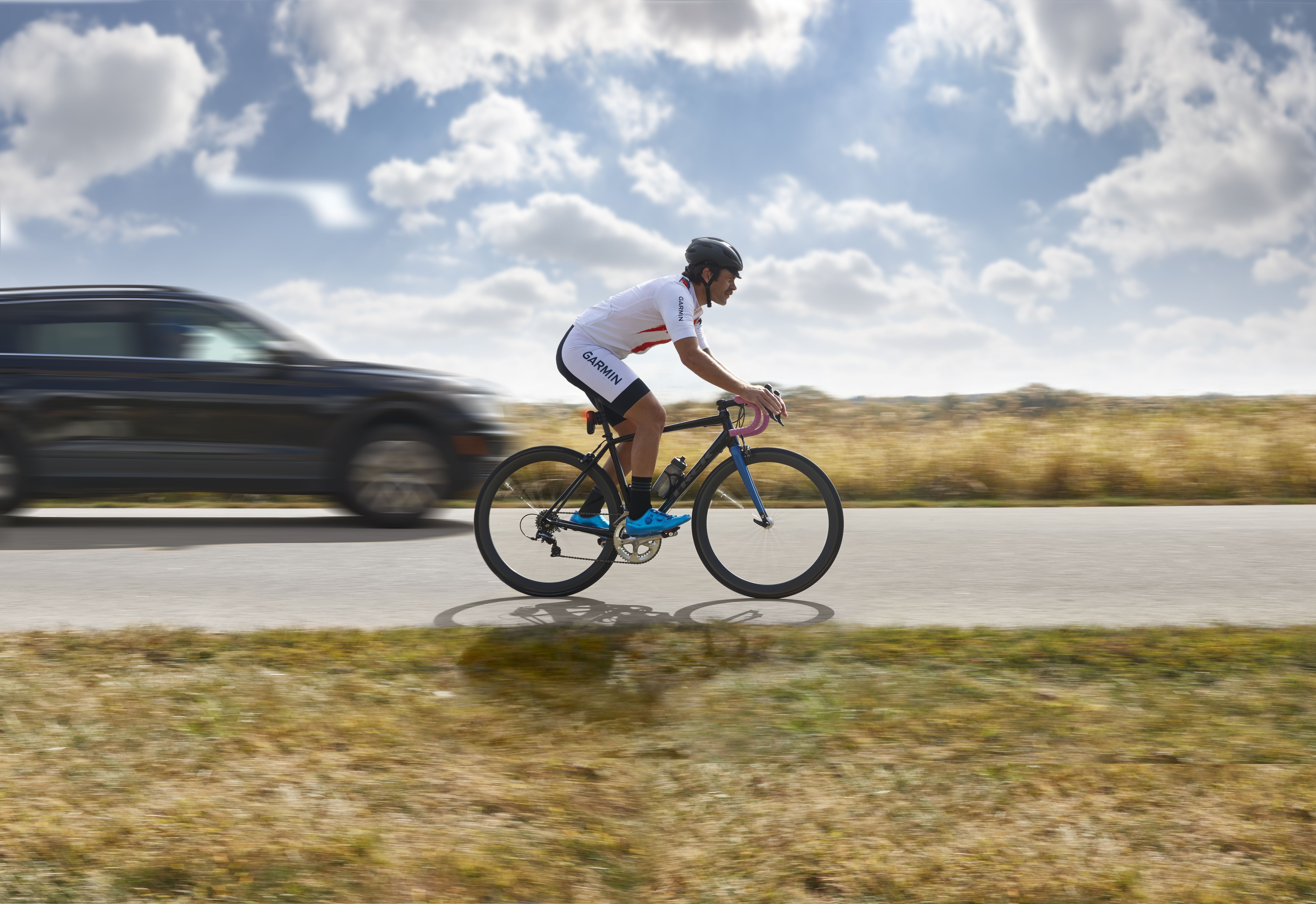 4 dispositivos Garmin de ciclismo para rodar seguros en carretera